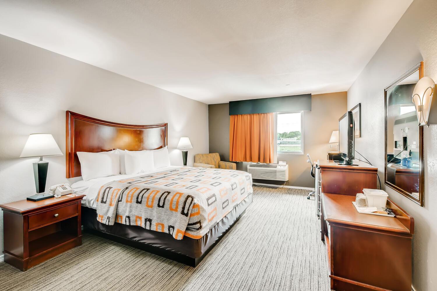 Orangewood Inn and Suites Midtown photo 51