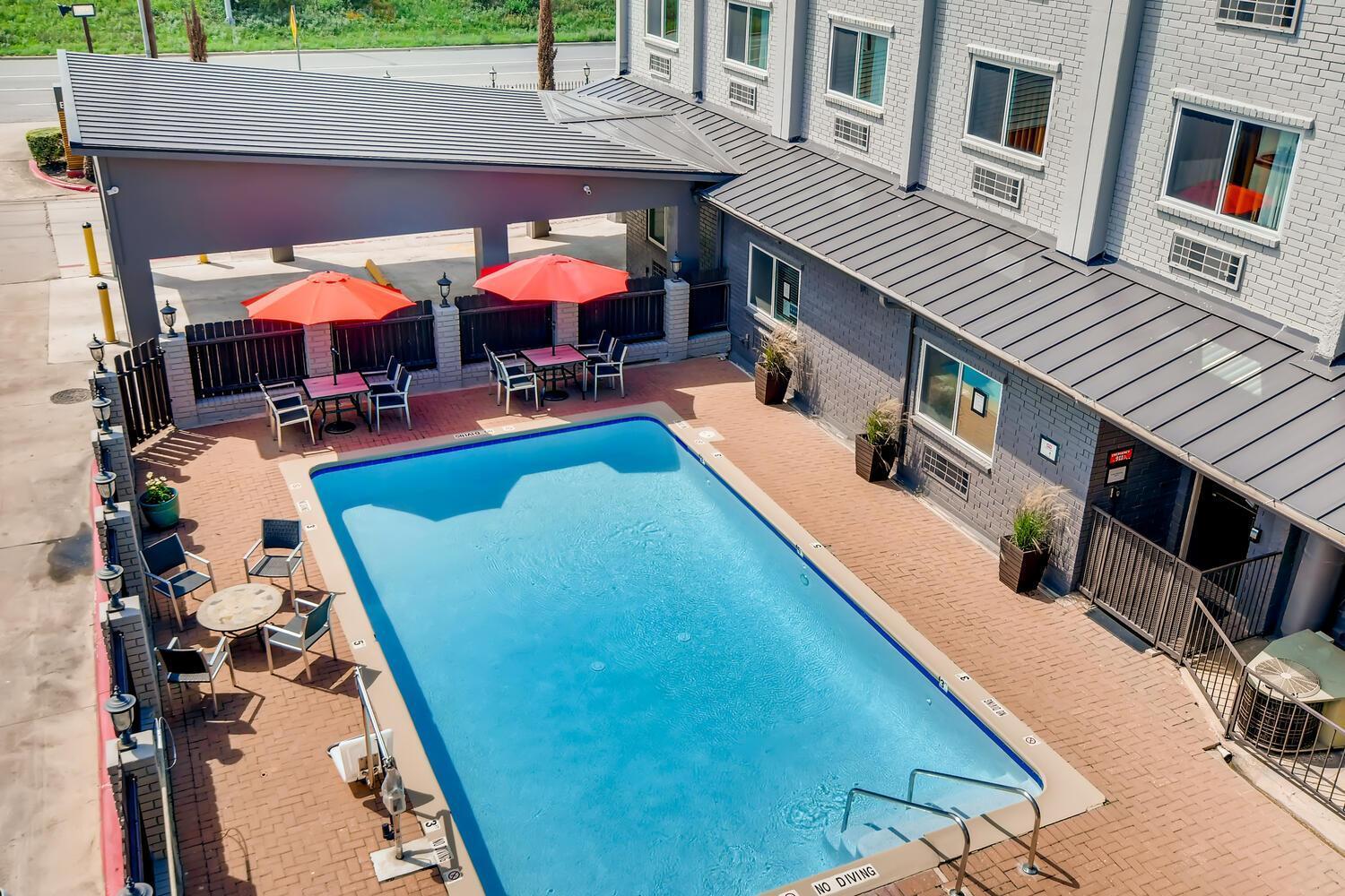 Orangewood Inn and Suites Midtown photo 7