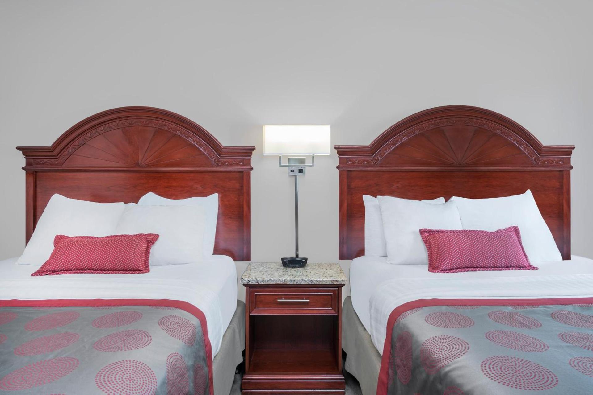 Ramada by Wyndham Minneapolis Golden Valley photo 18