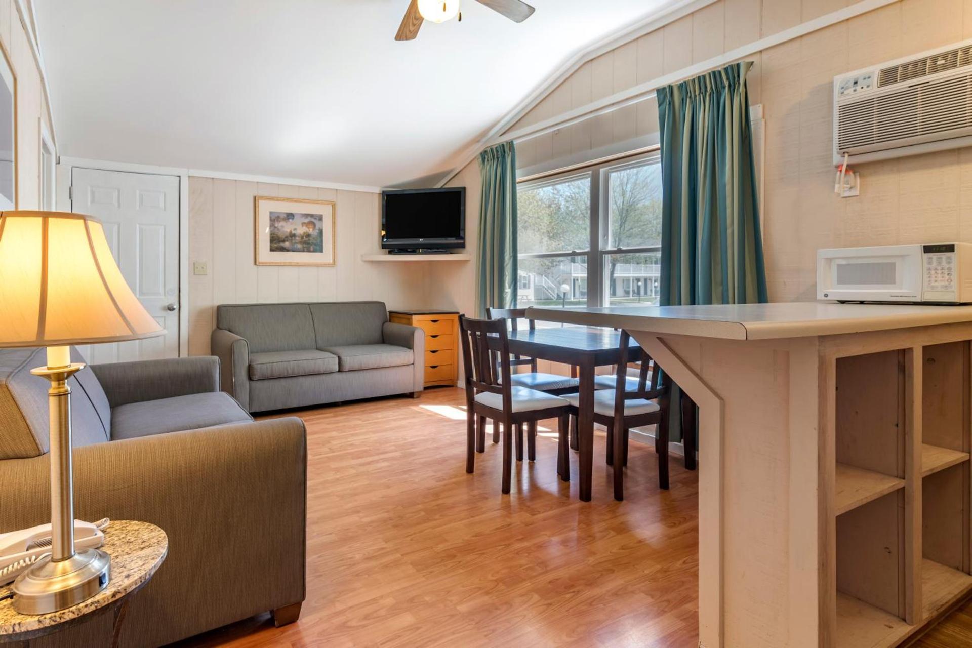Anchor Inn and Cottages Wells-Ogunquit photo 40