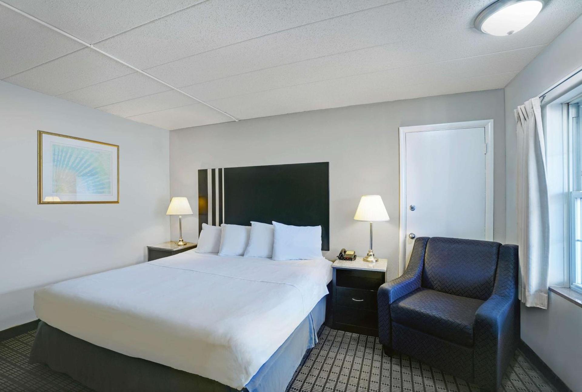 Motel 6 Washington, PA photo 6
