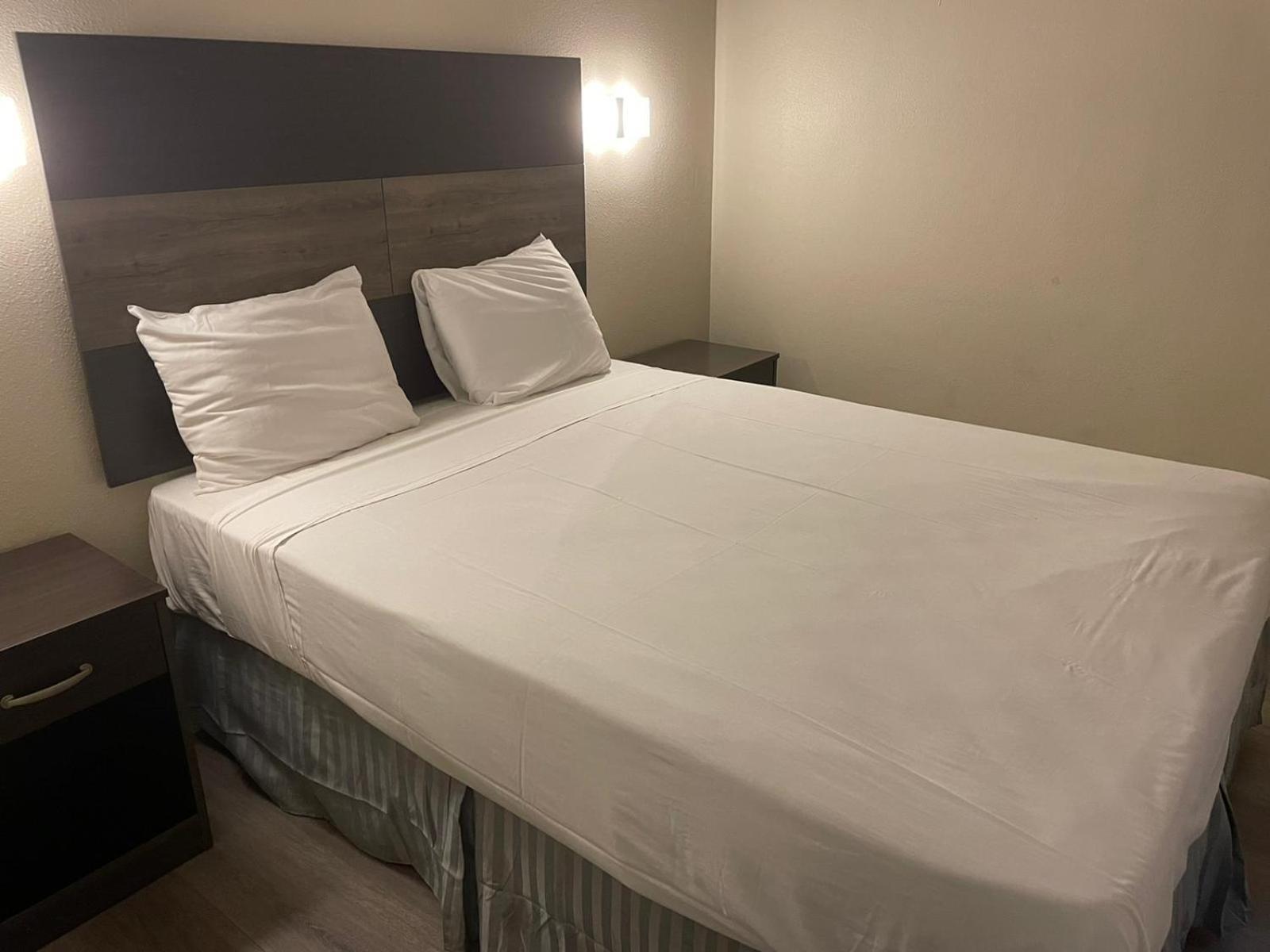 Colony Inn photo 4