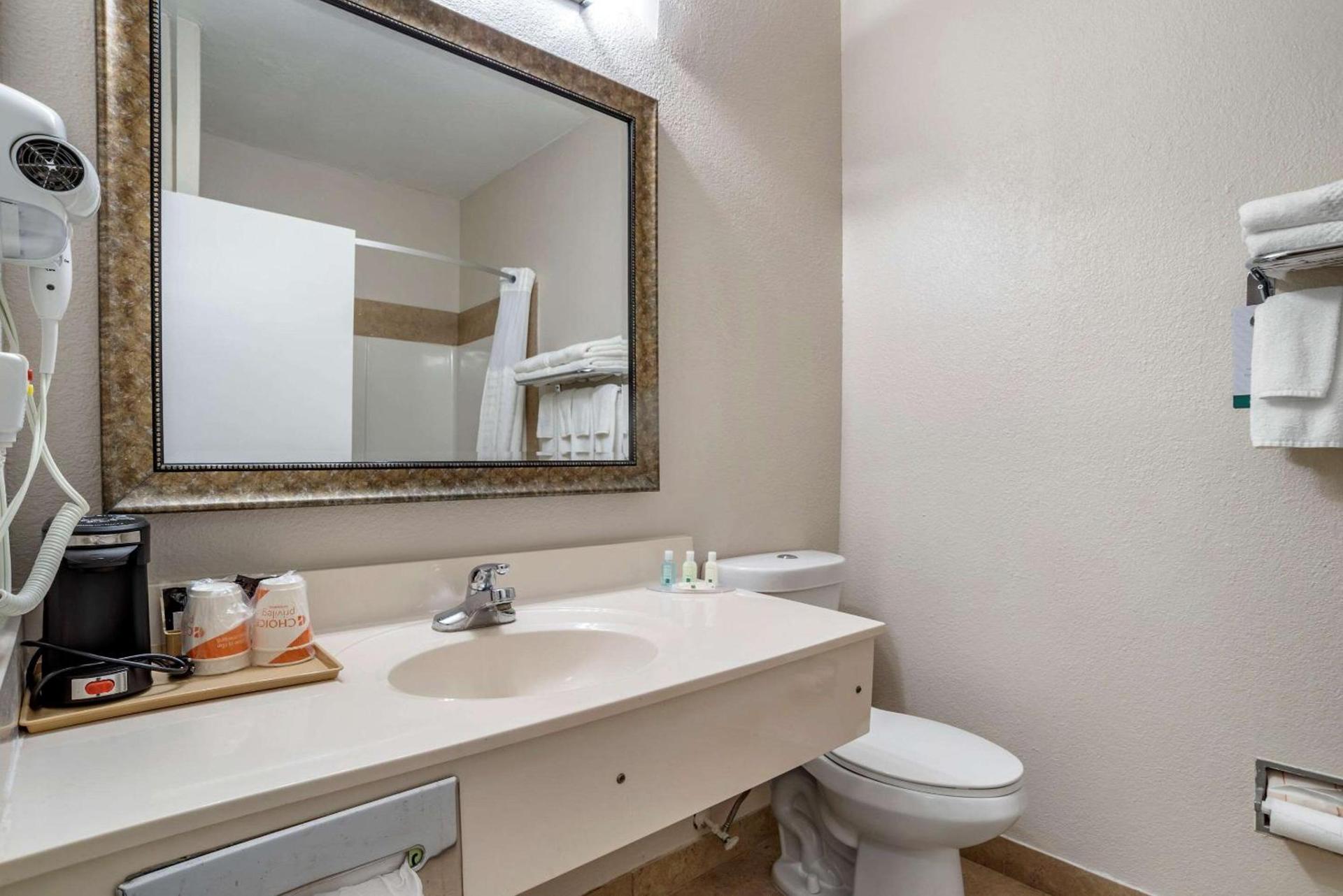 Quality Inn Moultrie photo 9