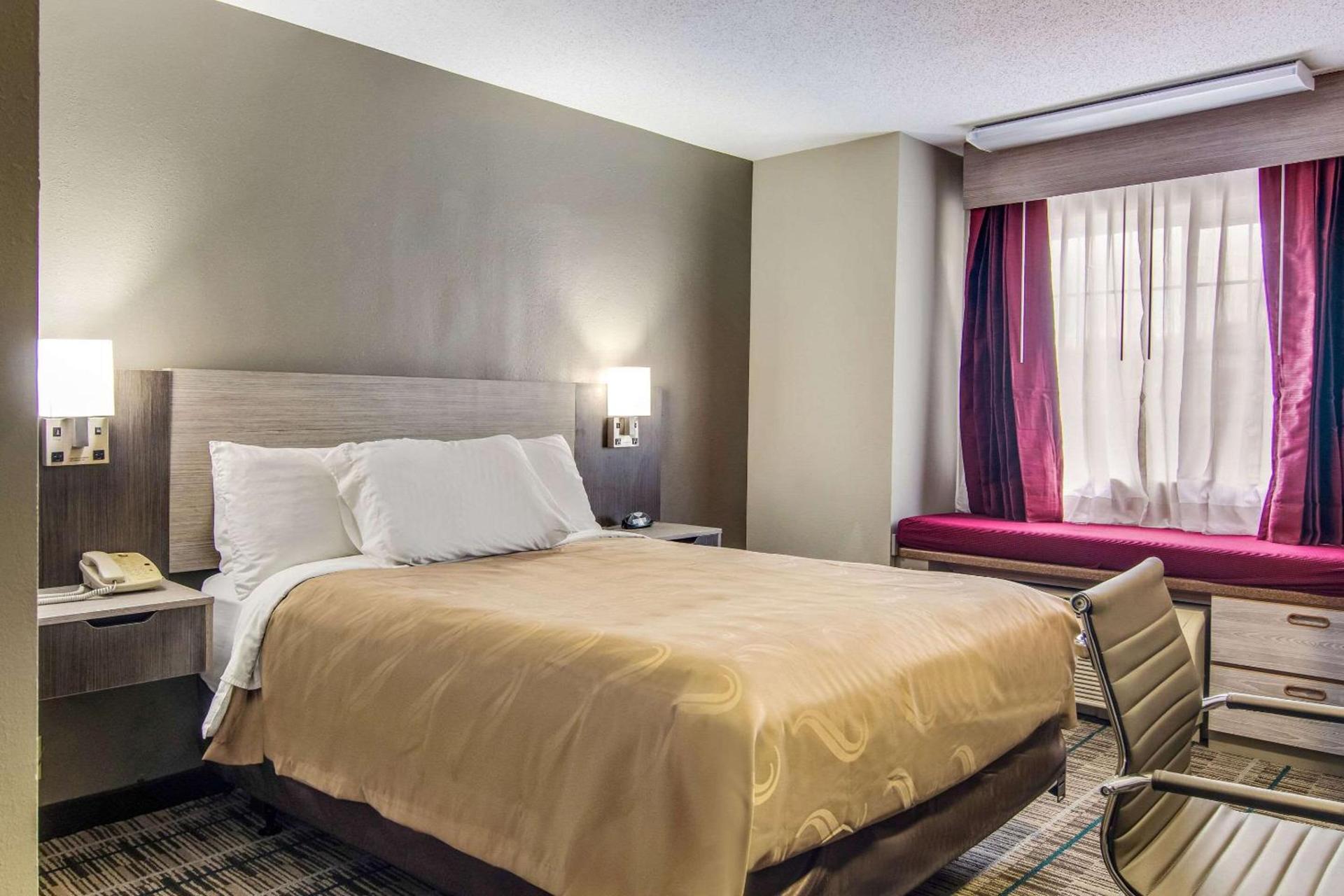 Quality Inn & Suites Grove City-Outlet Mall photo 33