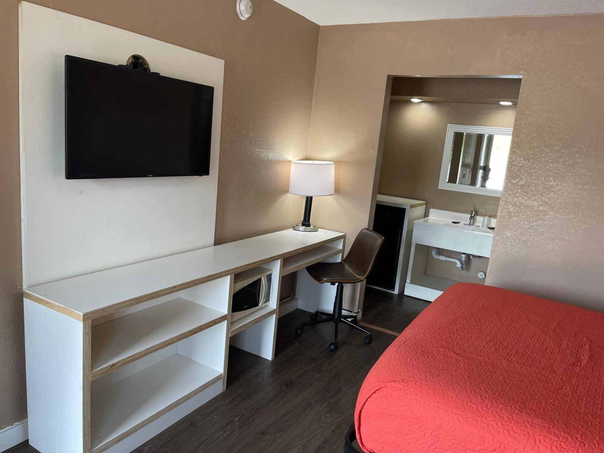 Hotel Eastin Atchison photo 14