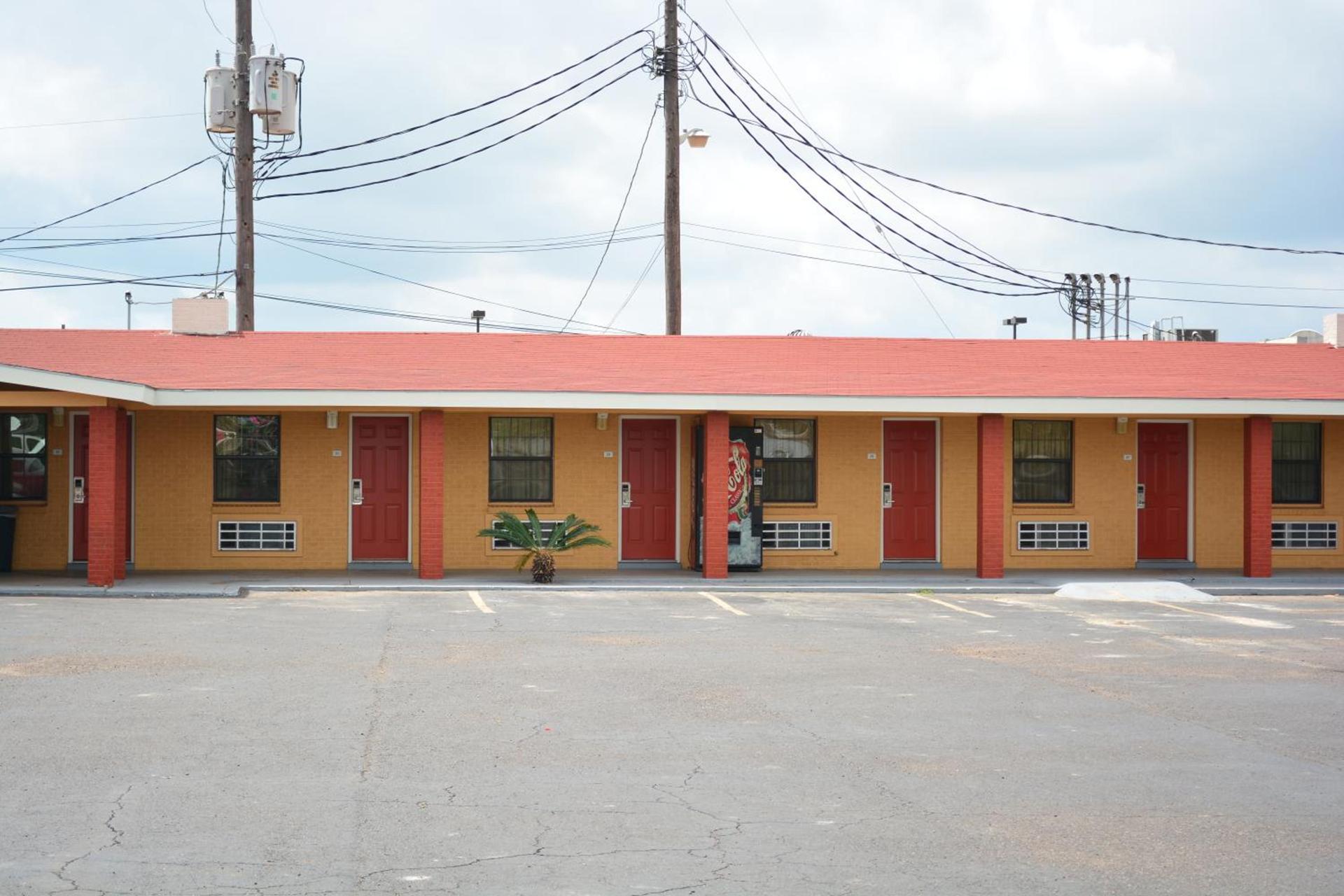 El Camino Motel photo 12