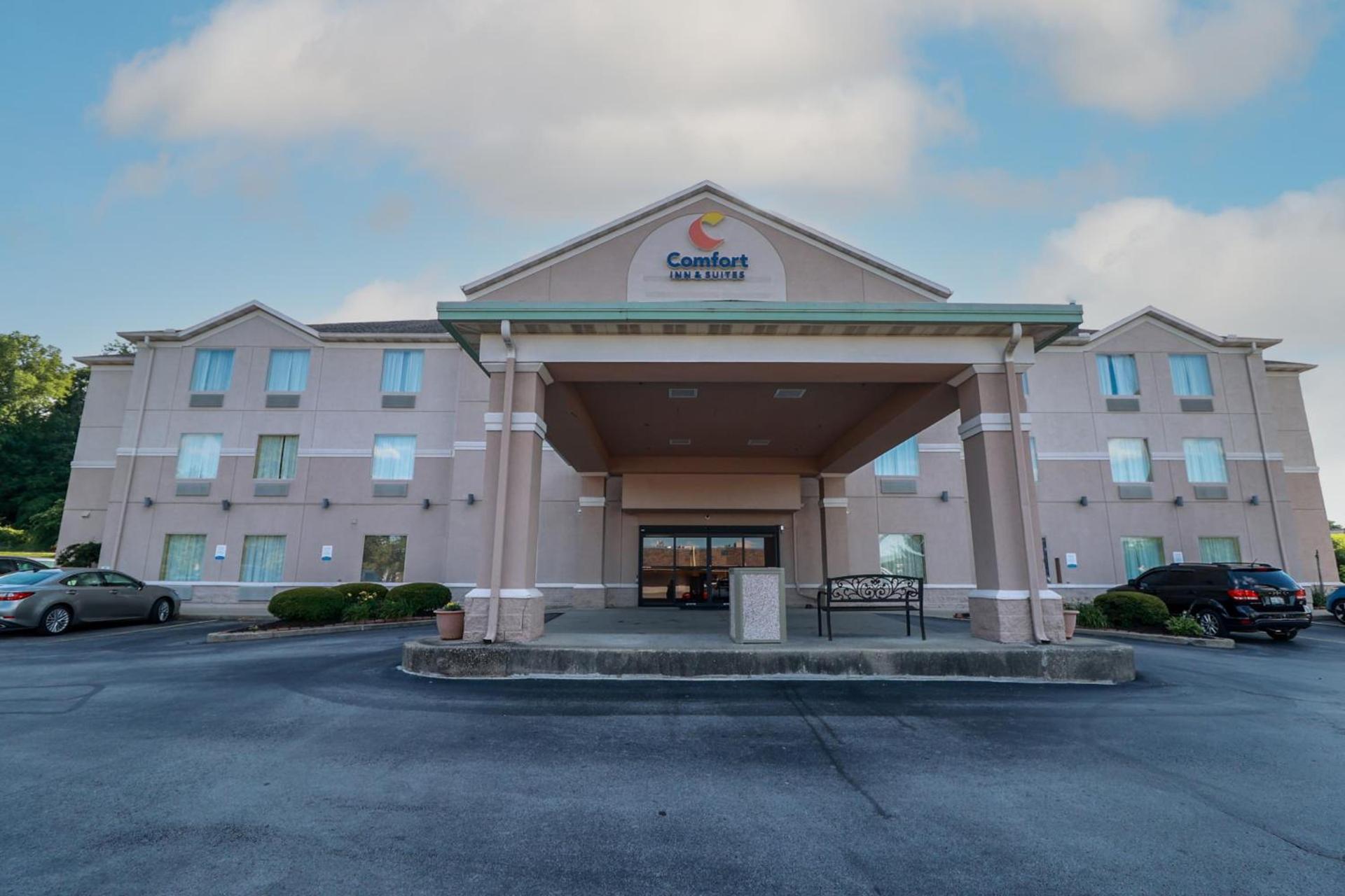 Comfort Inn & Suites Dayton Northwest - Englewood photo 31
