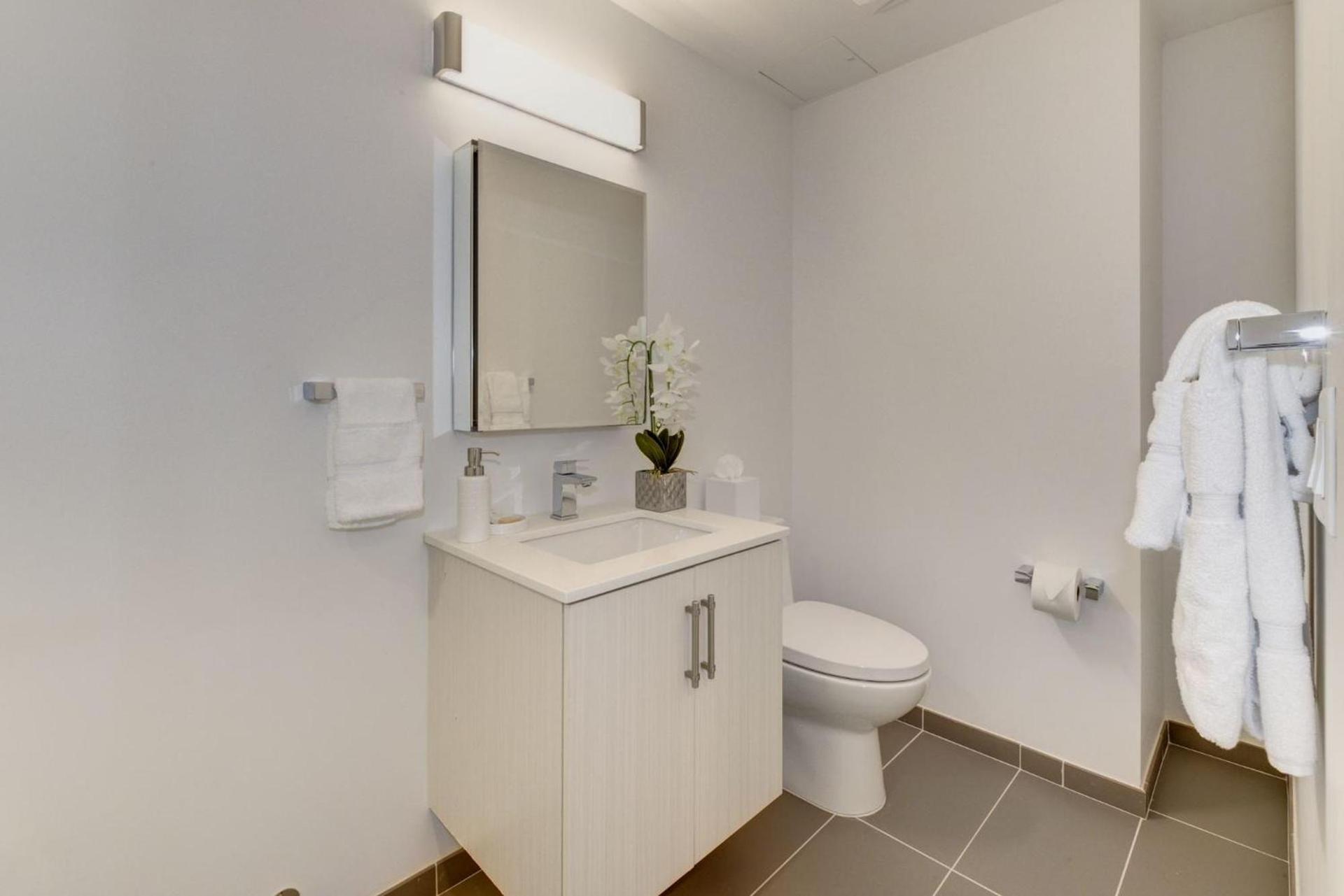 Placemakr Dupont Circle photo 34