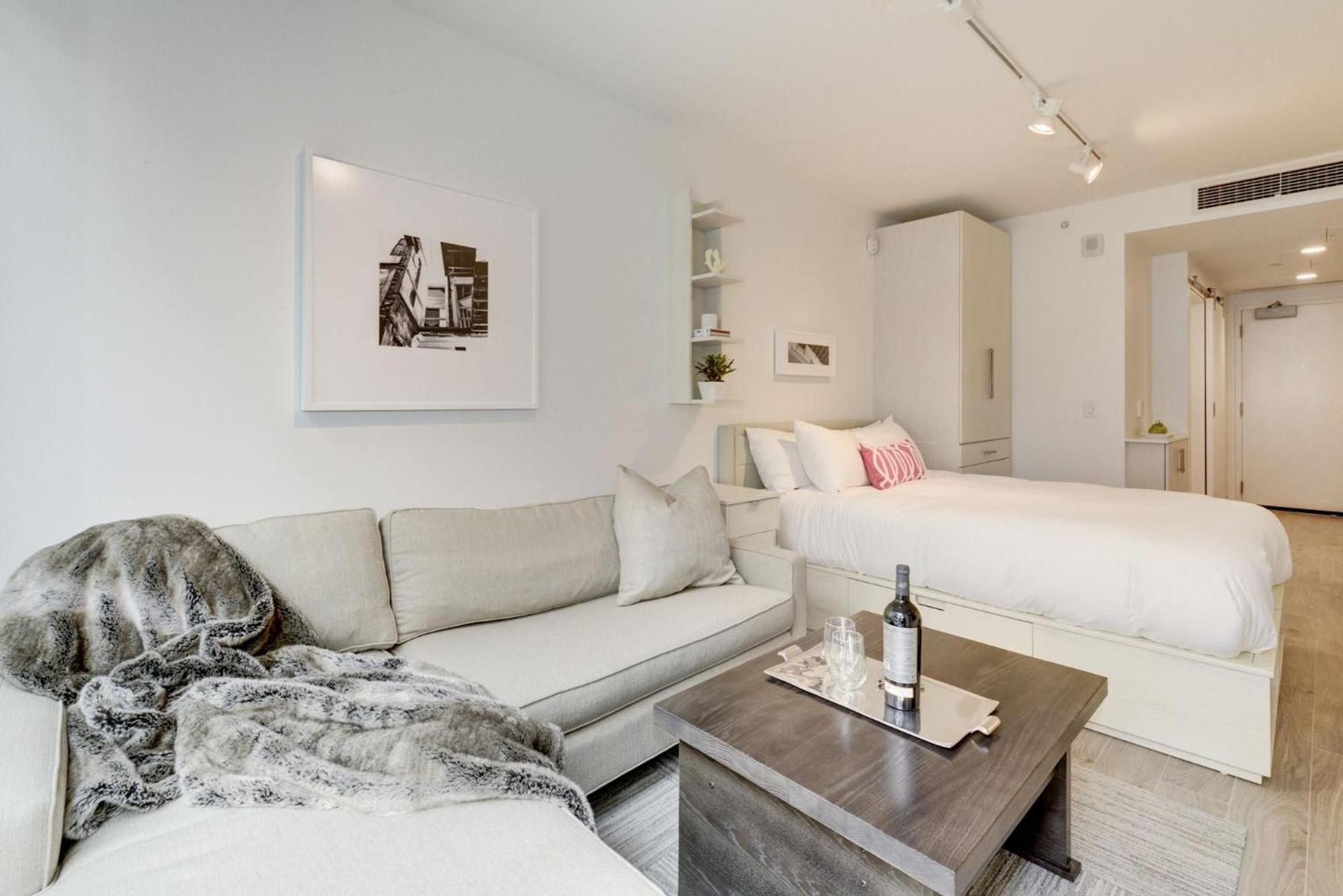 Placemakr Dupont Circle photo 27