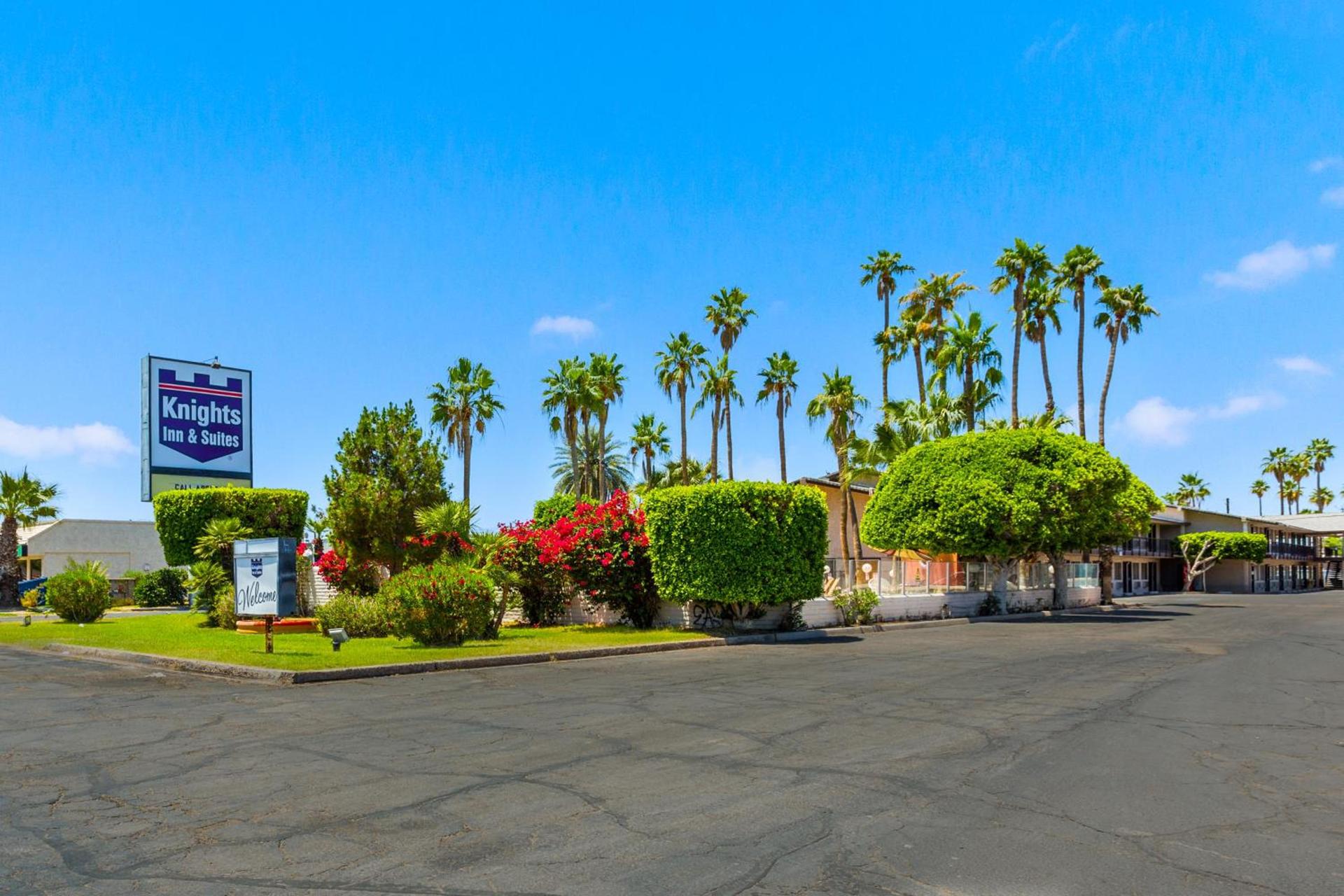 Knights Inn Yuma photo 1