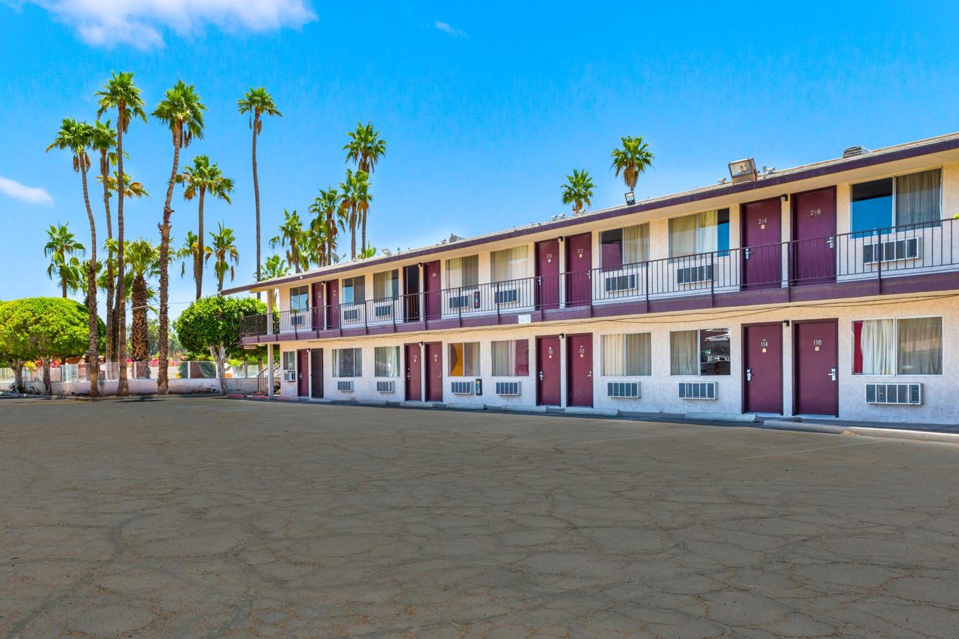 Knights Inn Yuma photo 4
