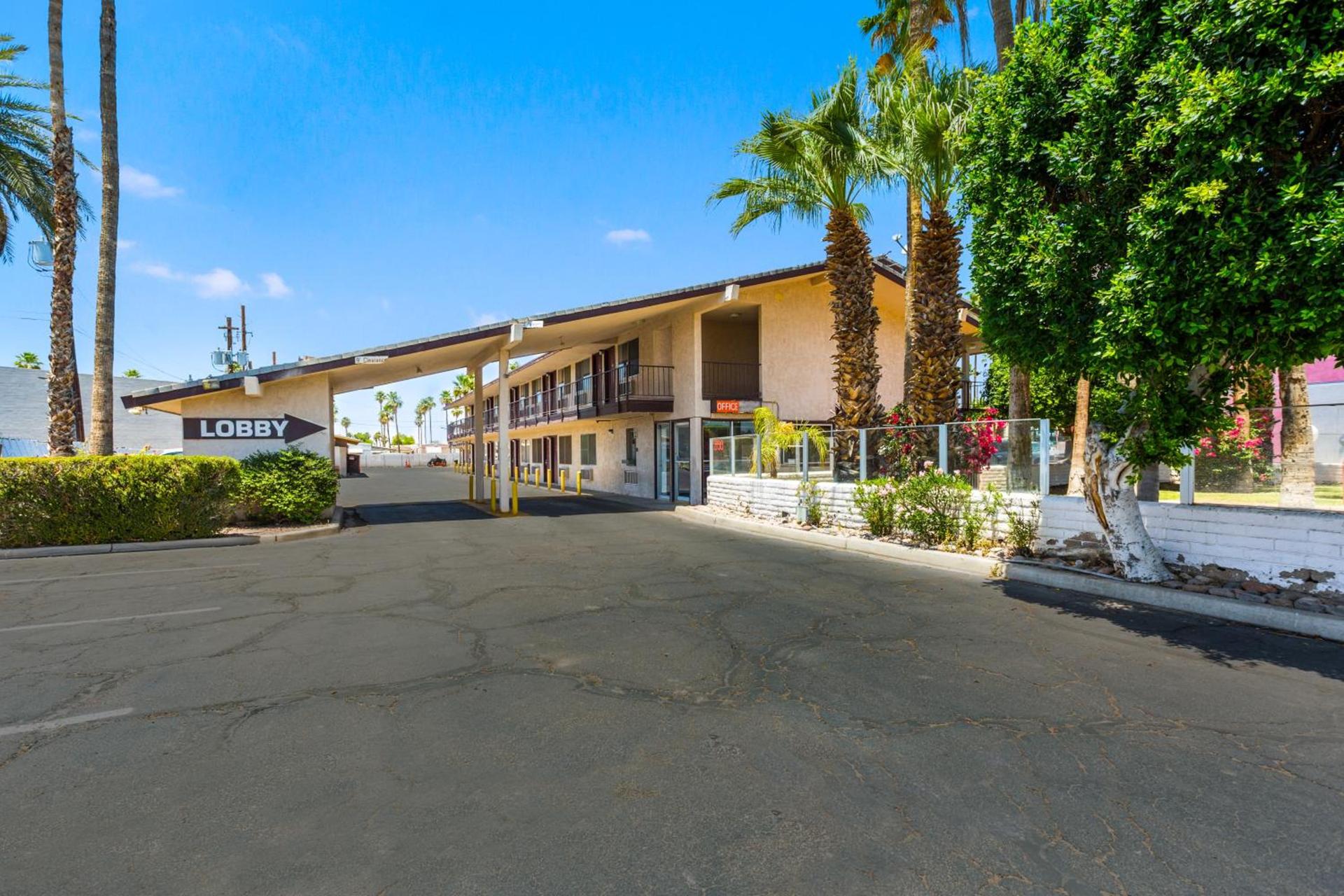 Knights Inn Yuma photo 5