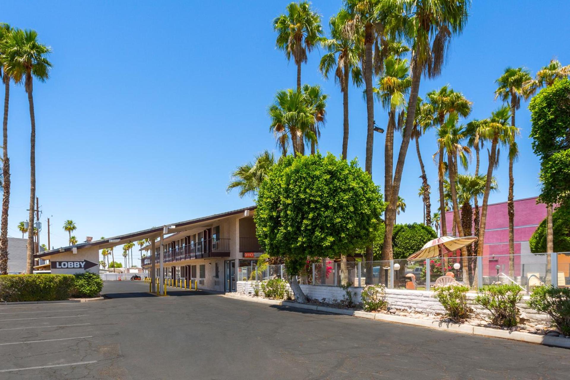 Knights Inn Yuma photo 6