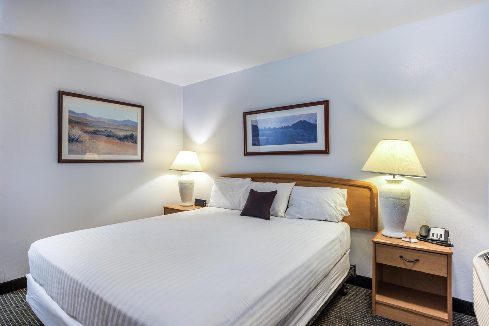 Knights Inn Yuma photo 16