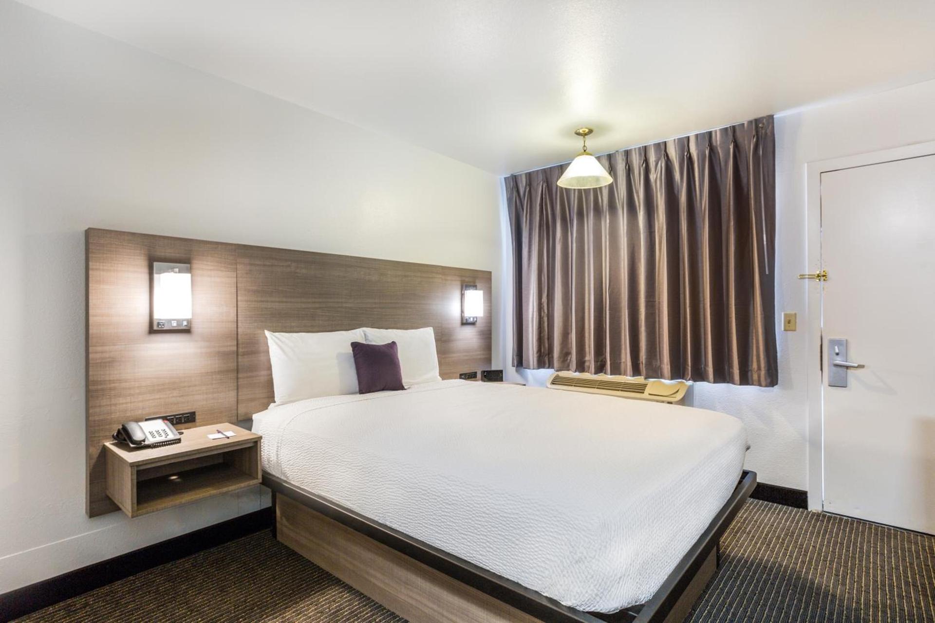 Knights Inn Yuma photo 21