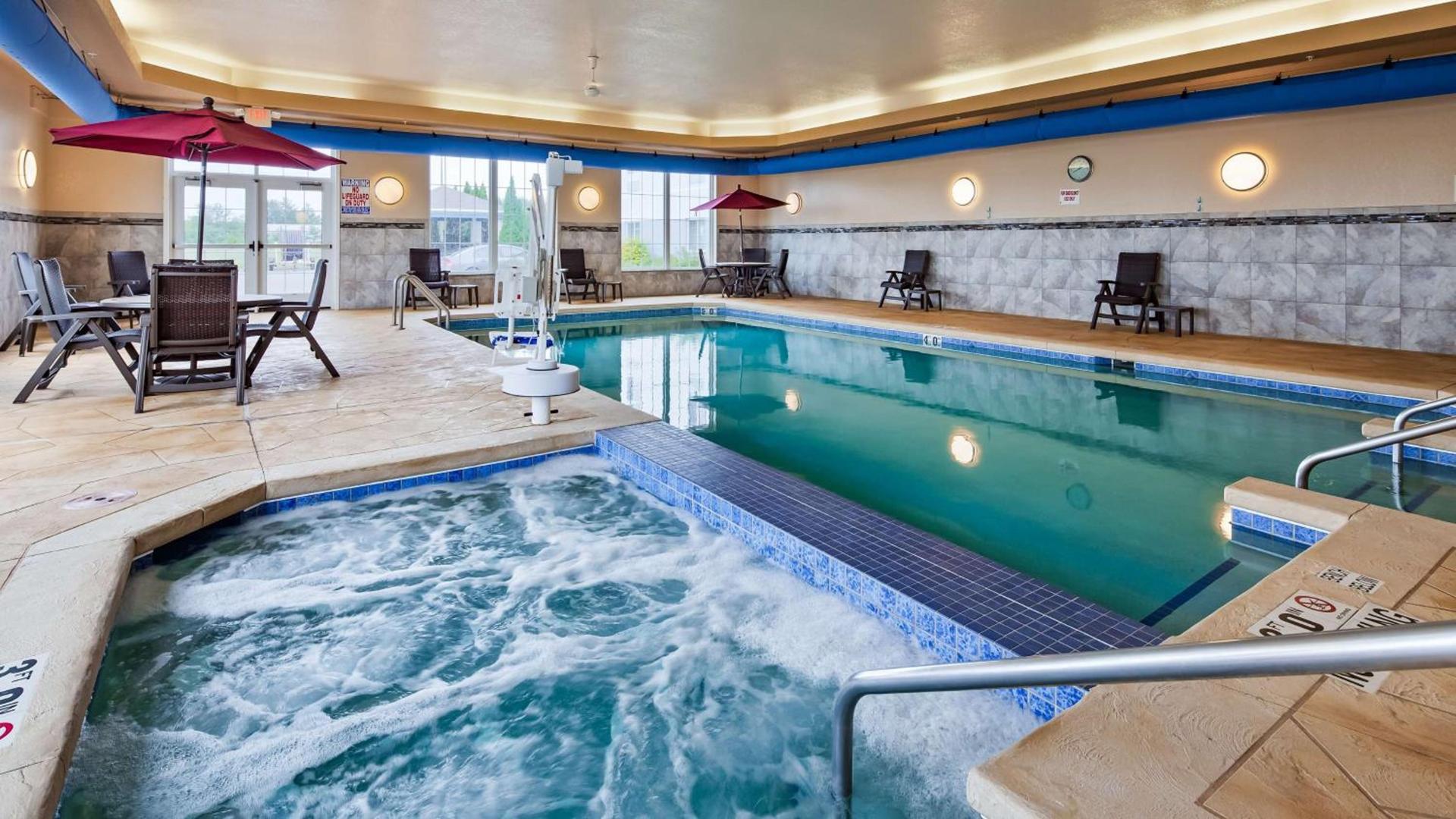 Best Western Plus Wausau-Rothschild Hotel photo 23