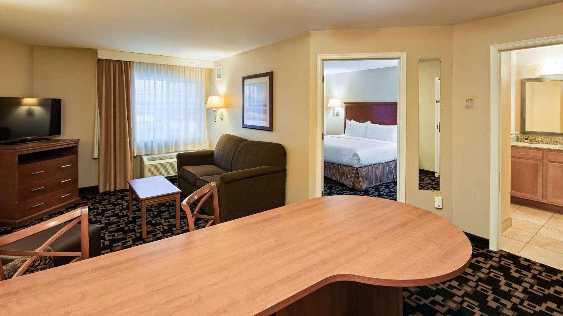 Best Western Plus Wausau-Rothschild Hotel photo 35