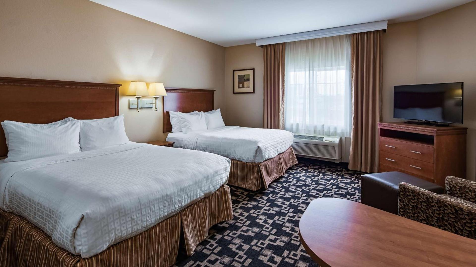 Best Western Plus Wausau-Rothschild Hotel photo 8