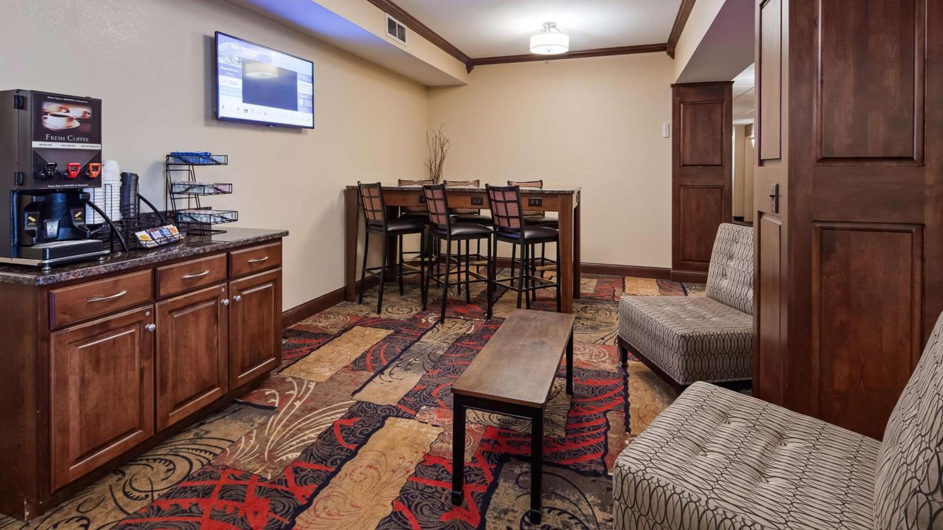 Best Western Plus Wausau-Rothschild Hotel photo 18
