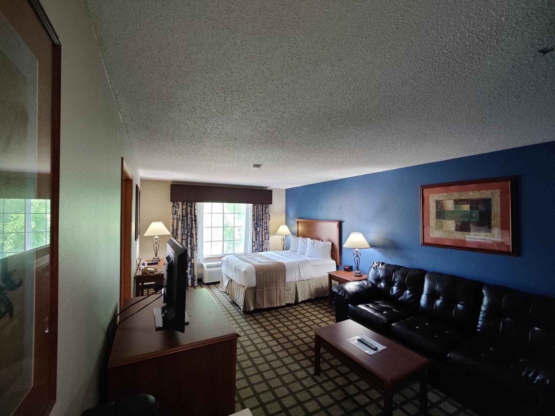 Baymont by Wyndham Albany MN photo 22