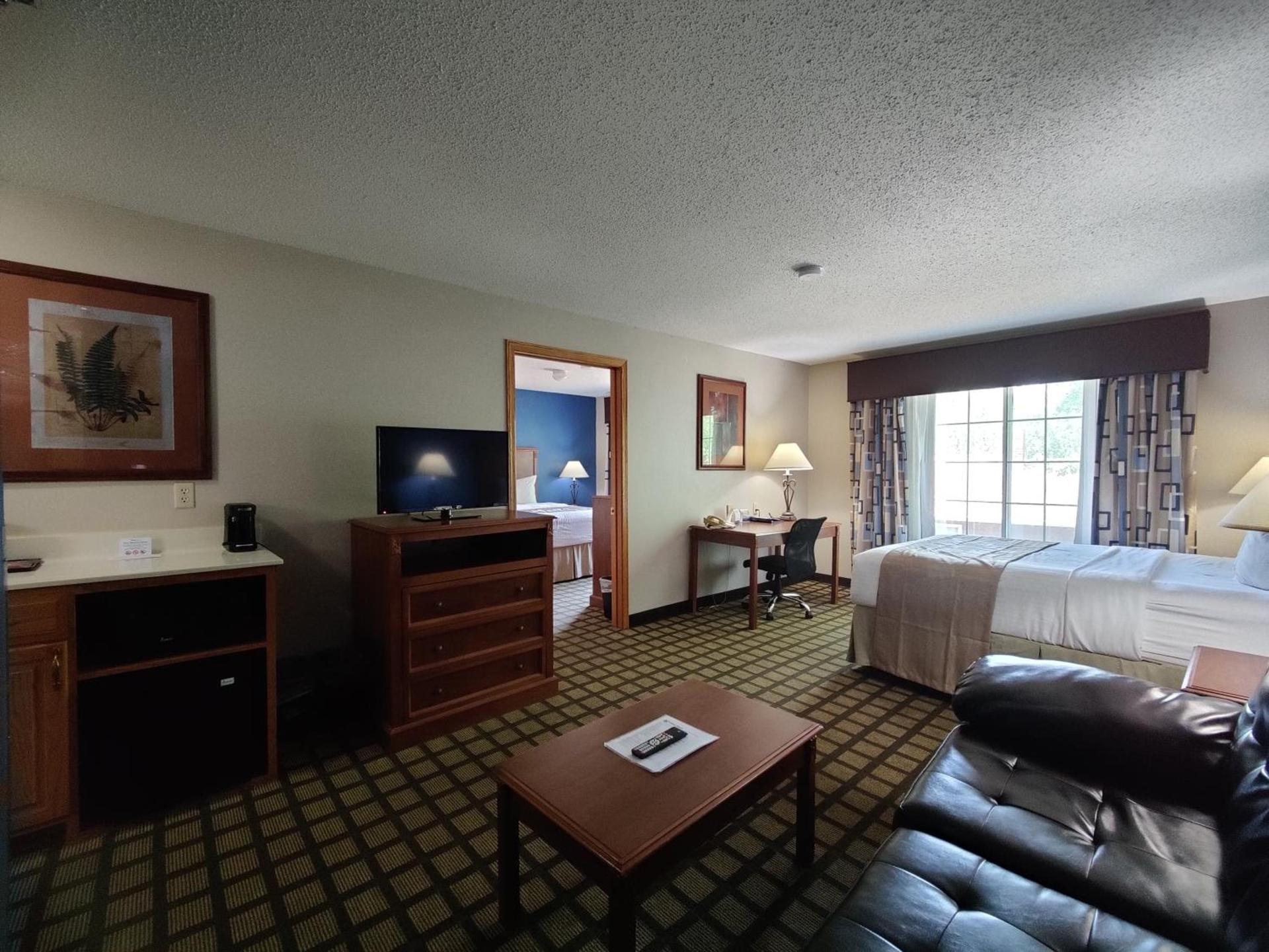 Baymont by Wyndham Albany MN photo 42