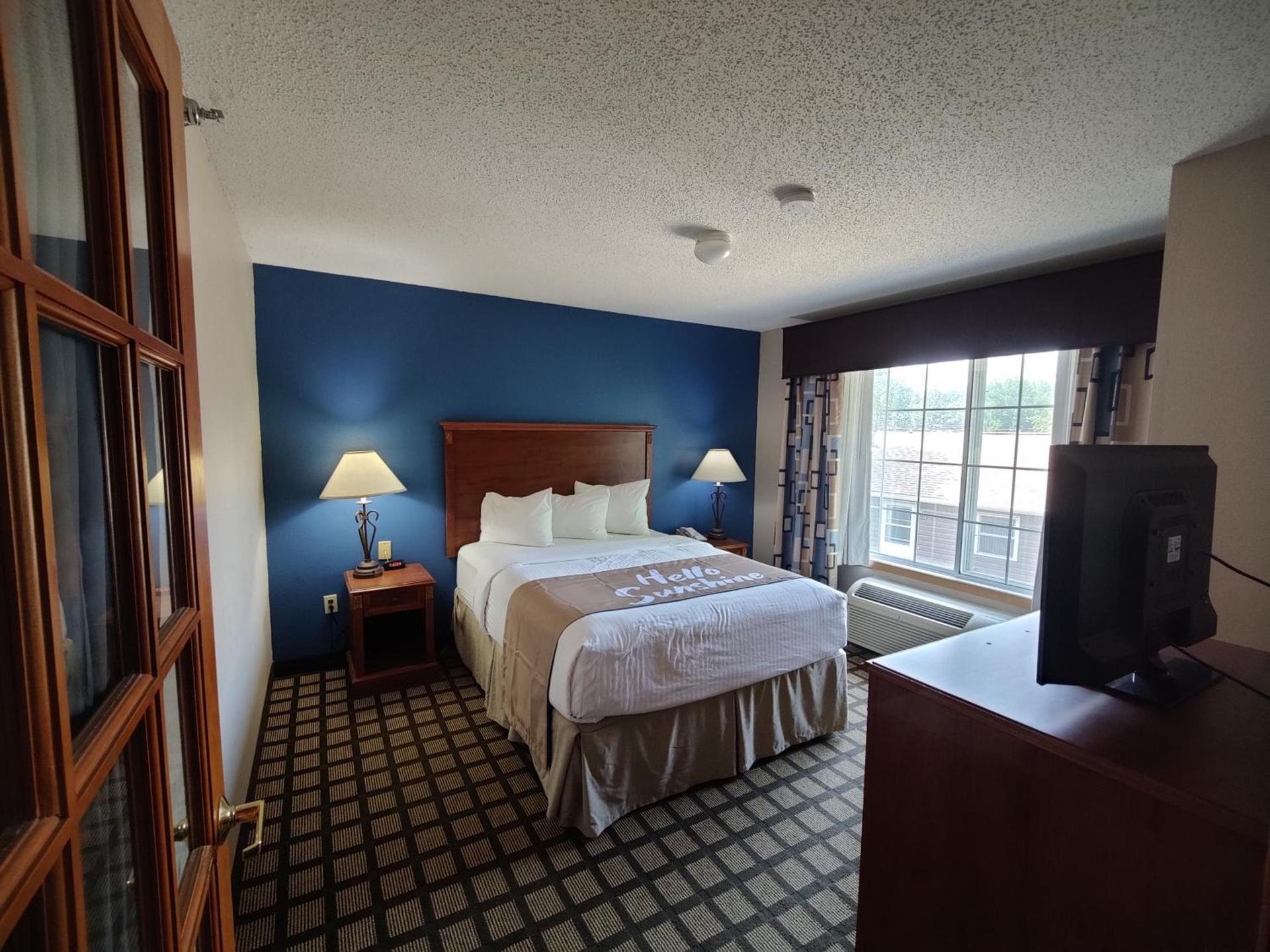 Baymont by Wyndham Albany MN photo 43