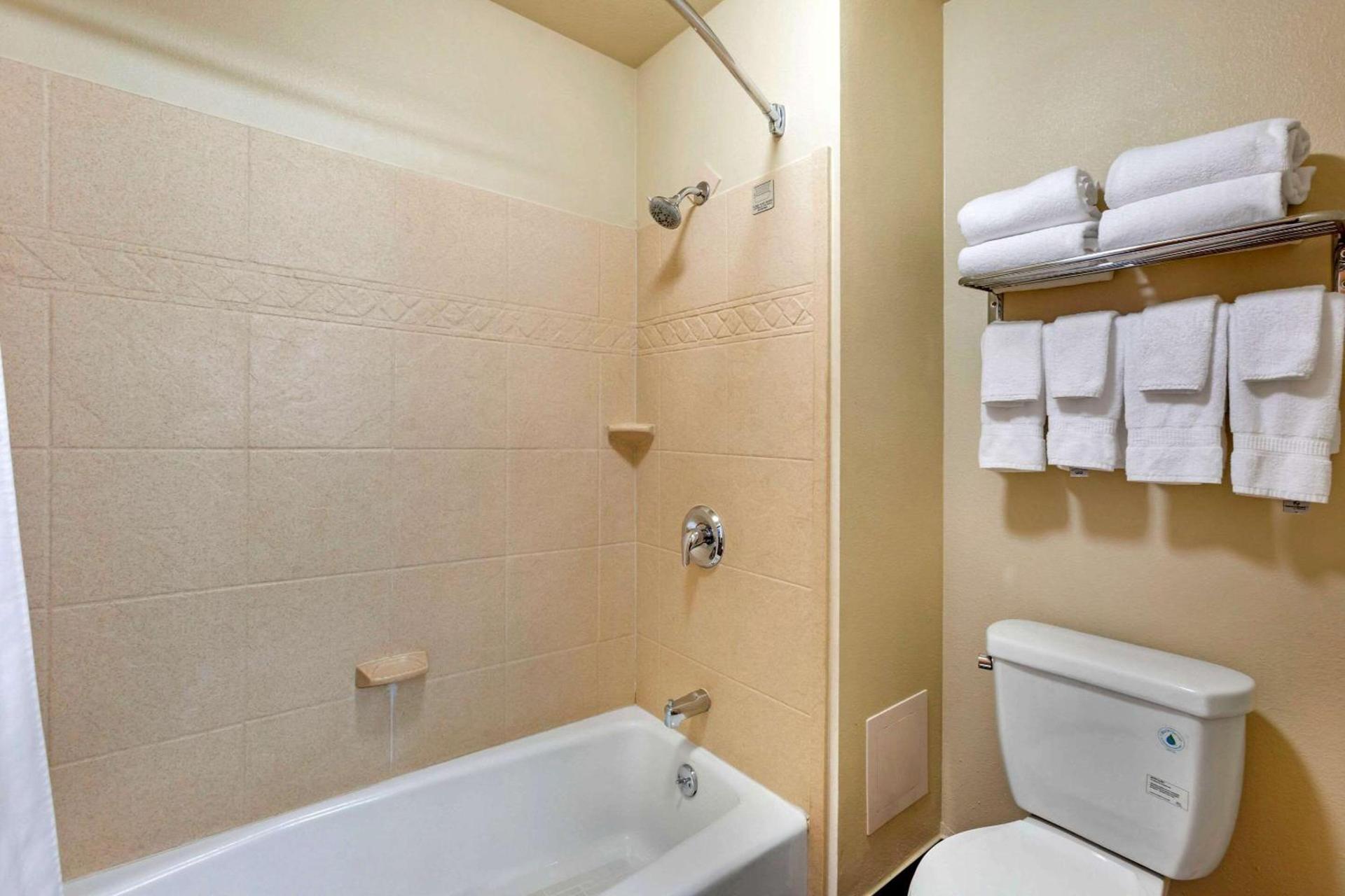 Comfort Inn Payson photo 22
