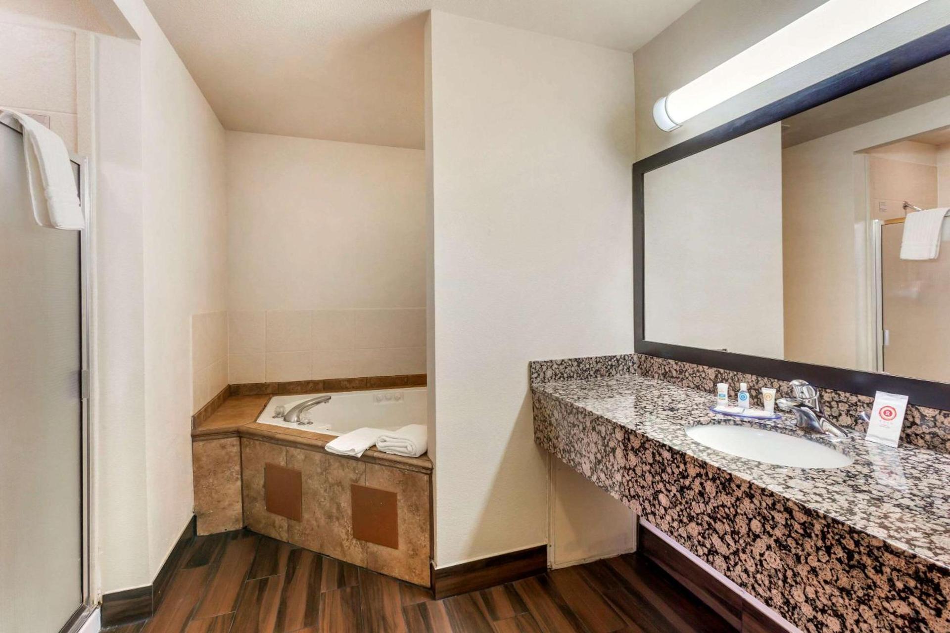 Comfort Inn Payson photo 26