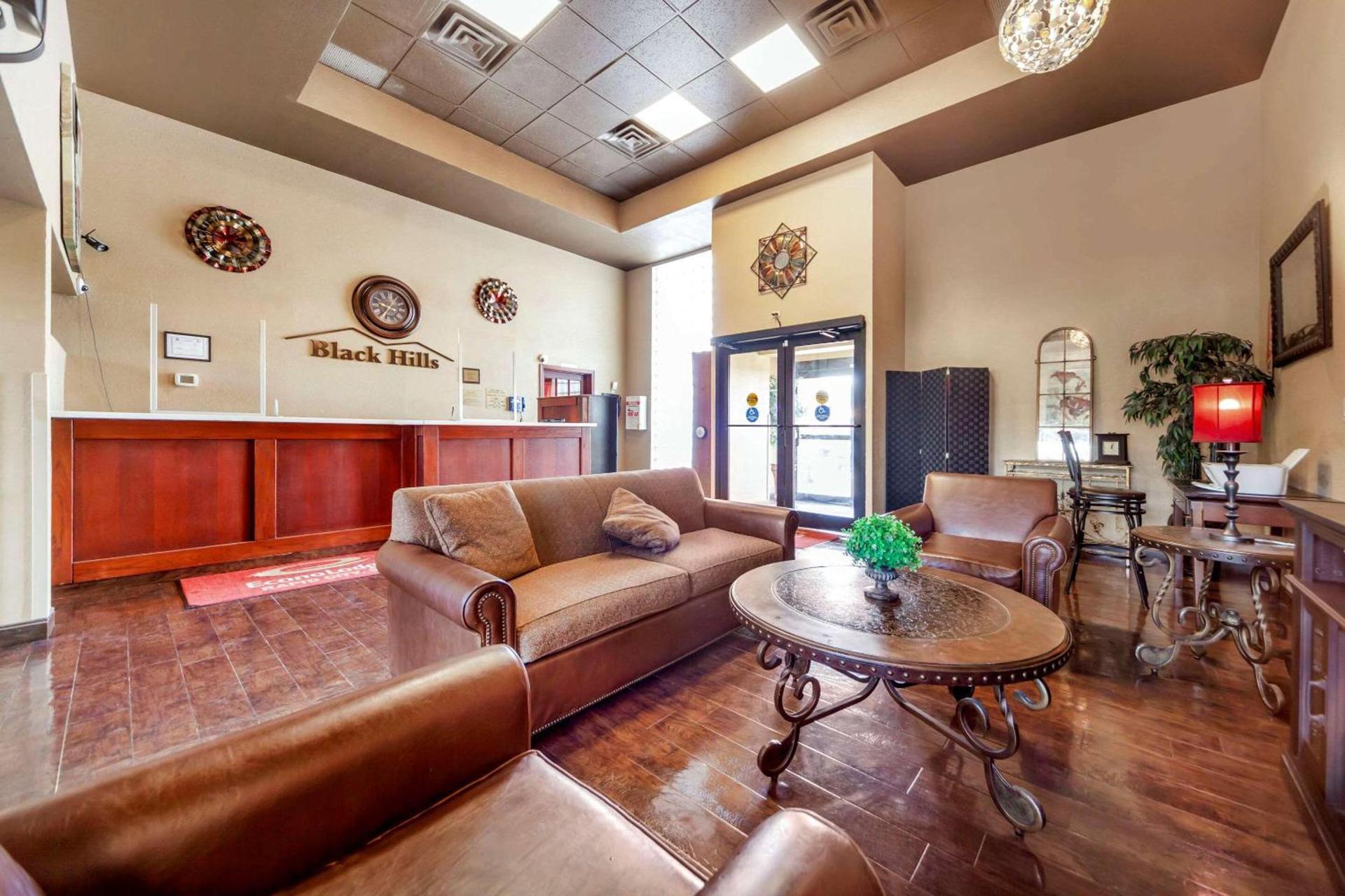 Econo Lodge Black Hills photo 3