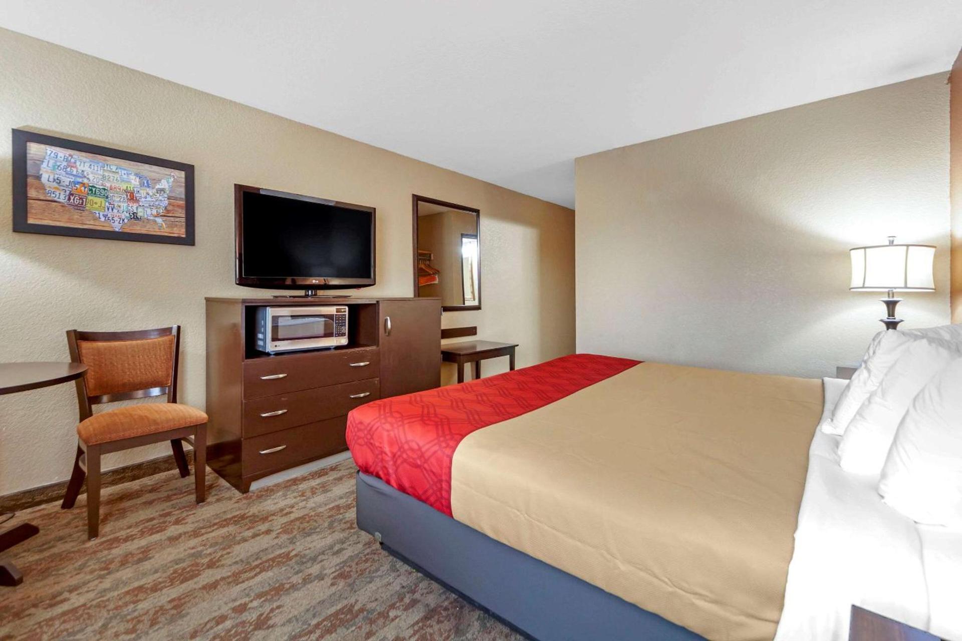 Econo Lodge Black Hills photo 8