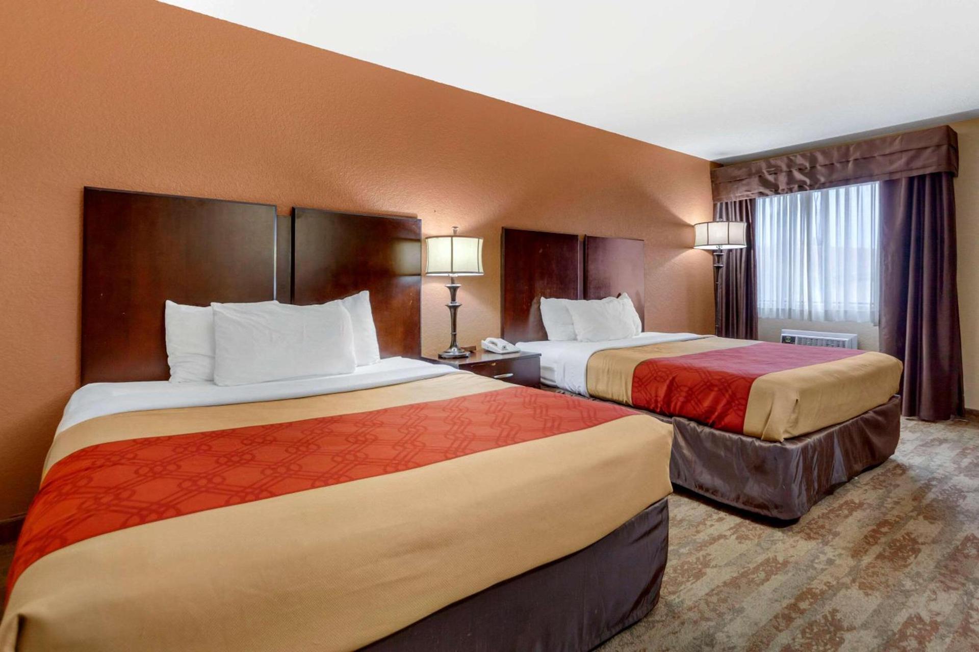 Econo Lodge Black Hills photo 12