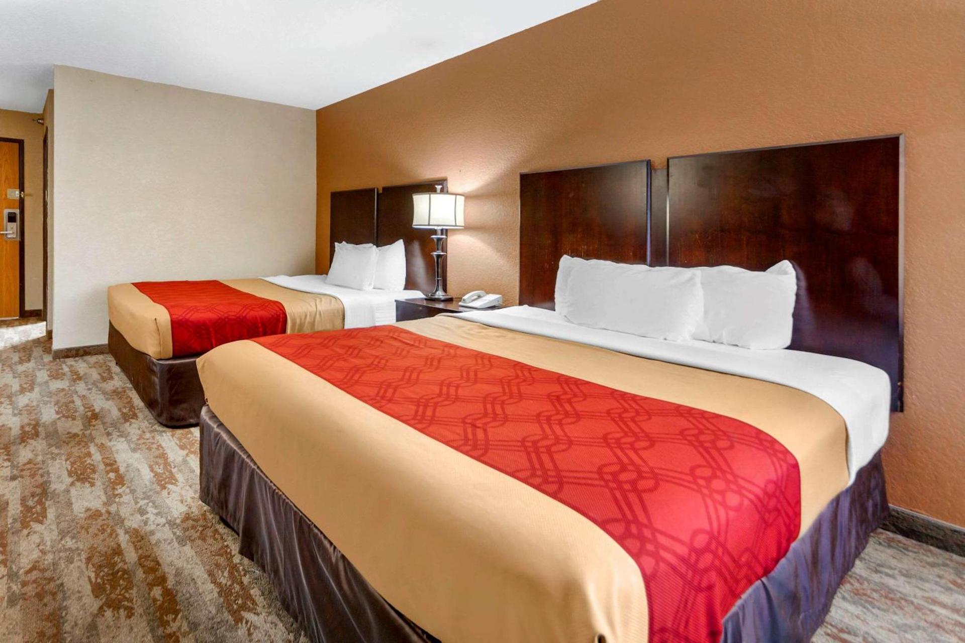 Econo Lodge Black Hills photo 14