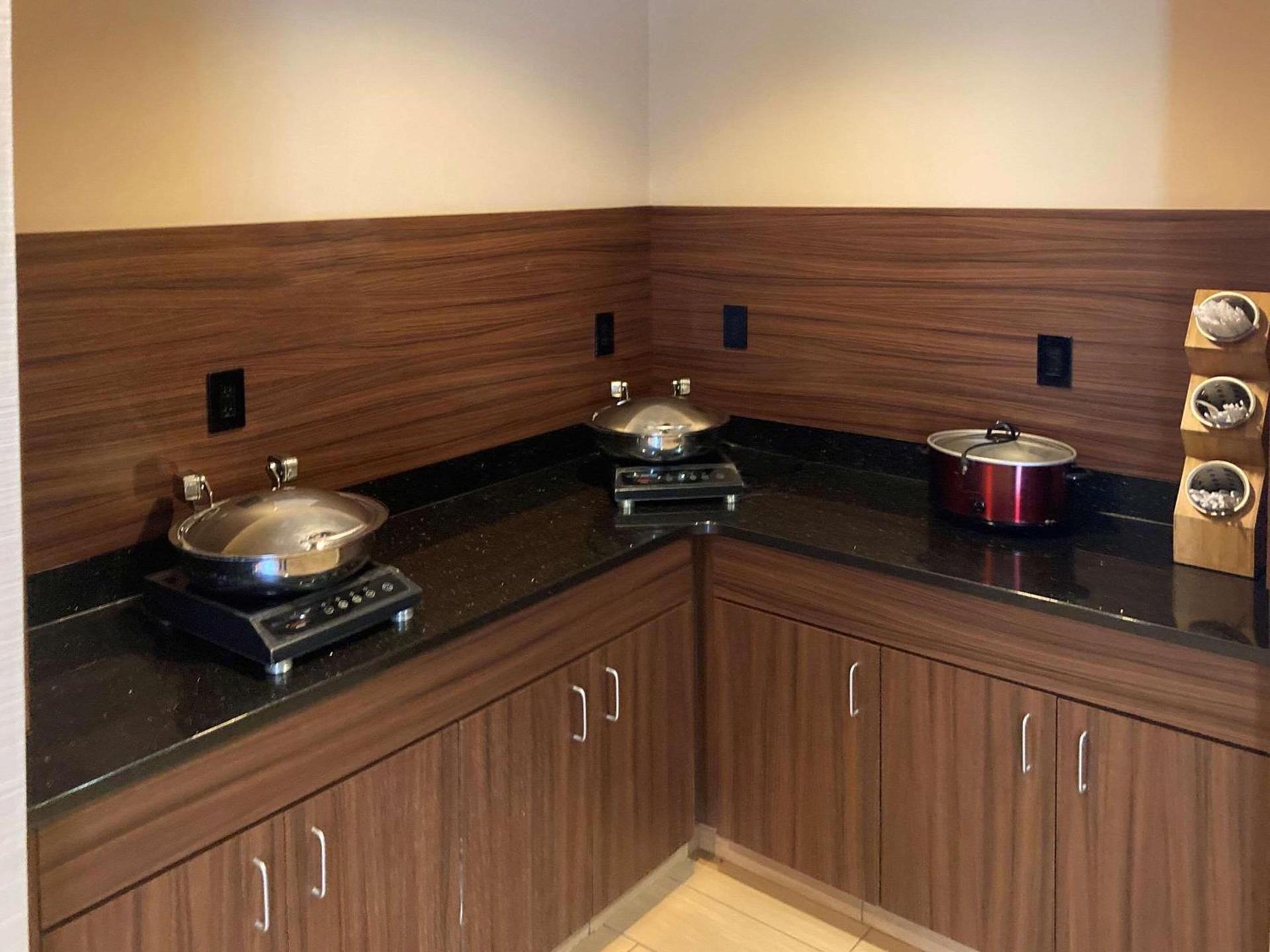 Comfort Inn & Suites Ankeny - Des Moines photo 40