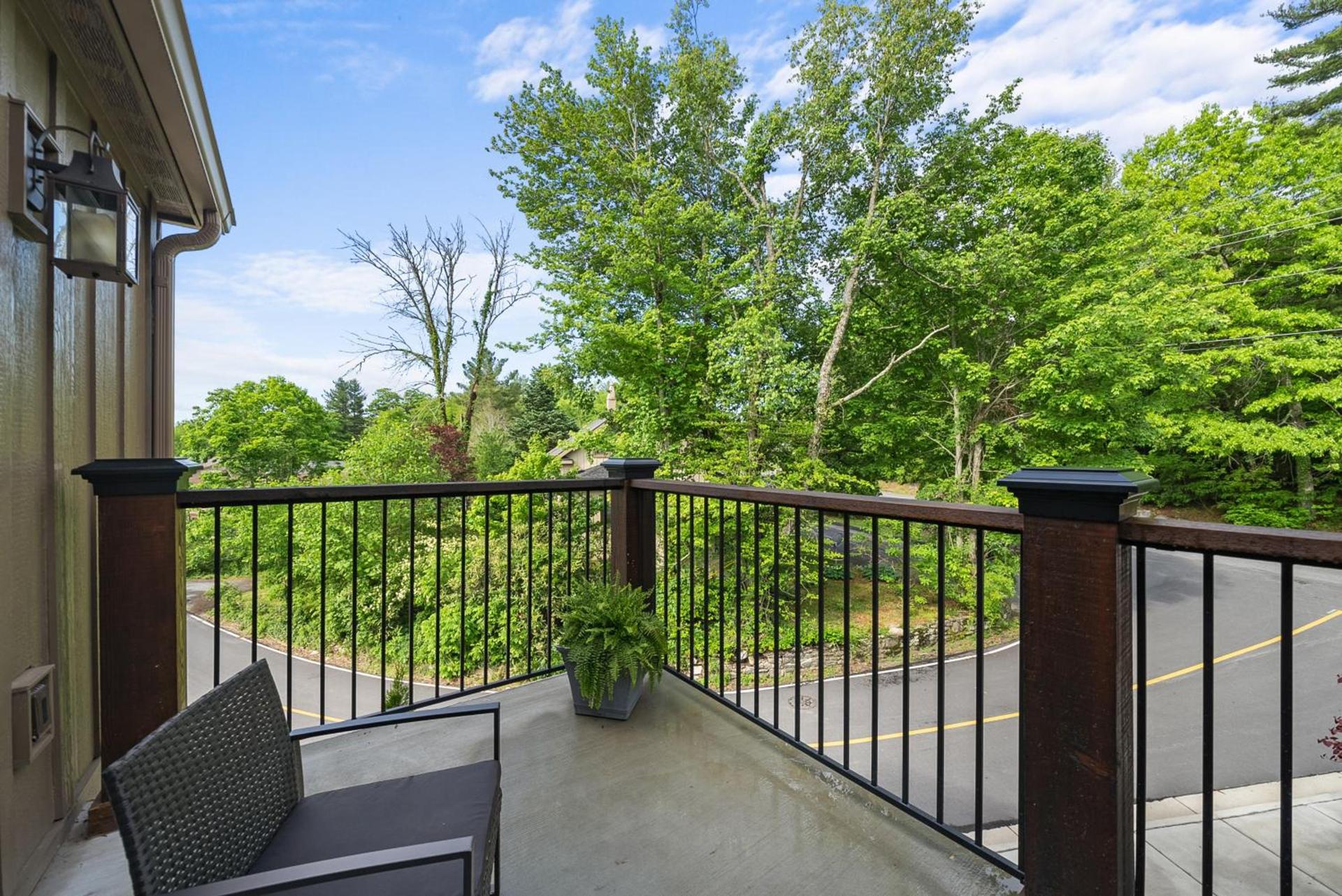 The Blowing Rock Manor photo 11