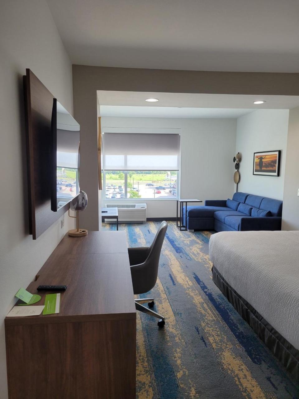 La Quinta Inn & Suites by Wyndham Terrell photo 39