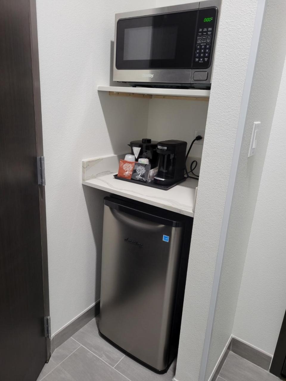 La Quinta Inn & Suites by Wyndham Terrell photo 41