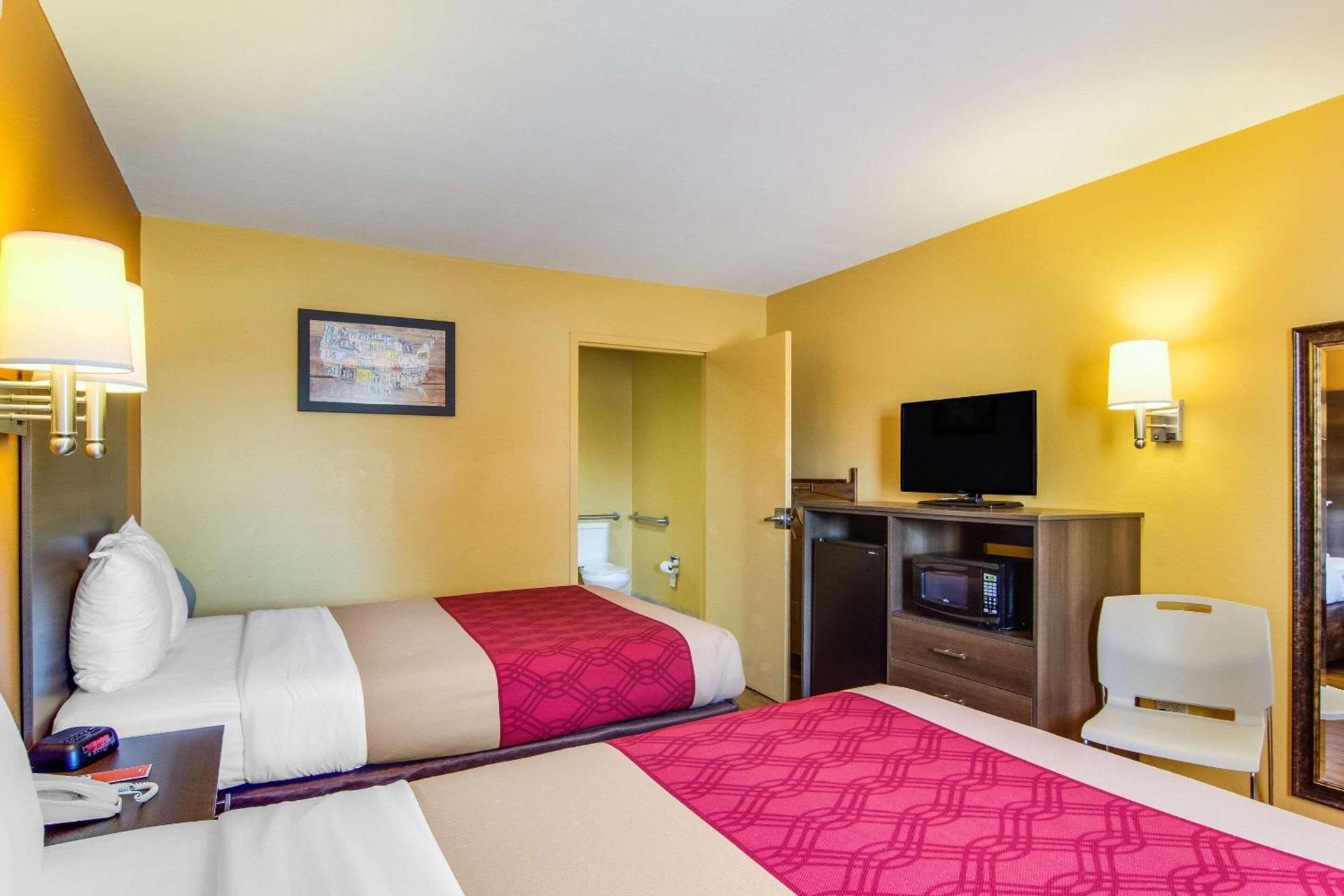 Econo Lodge Kingsland photo 7
