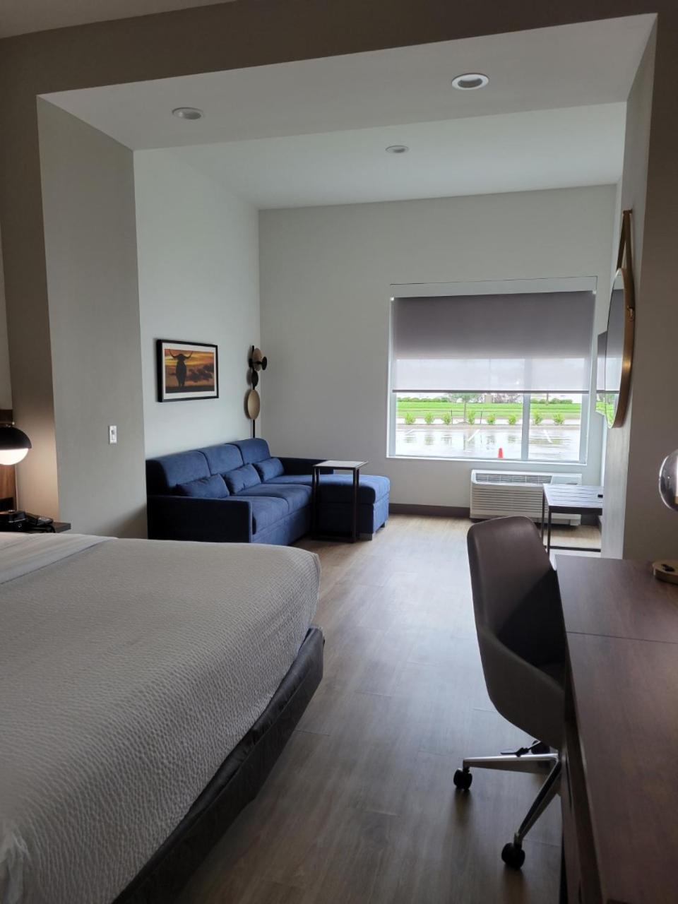 La Quinta Inn & Suites by Wyndham Terrell photo 61