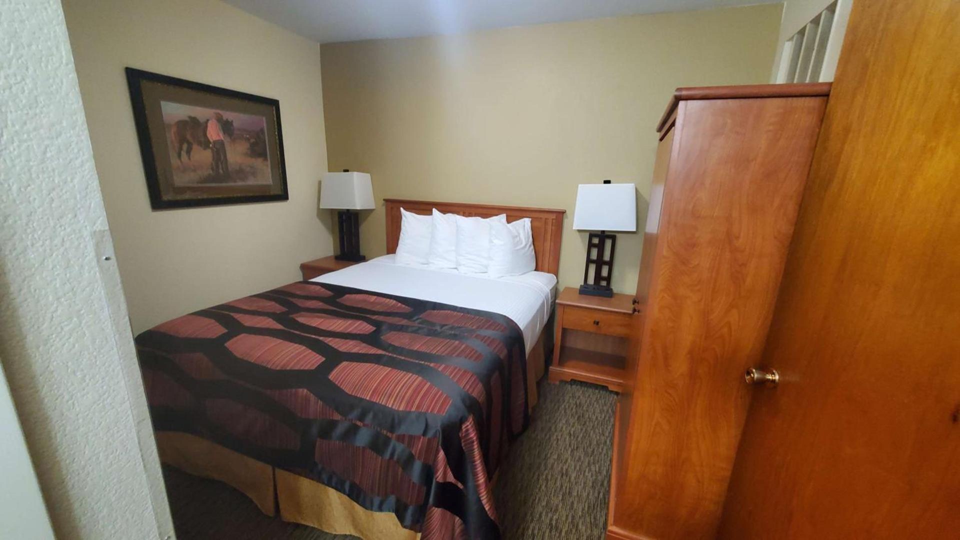Best Western Plains Motel photo 38