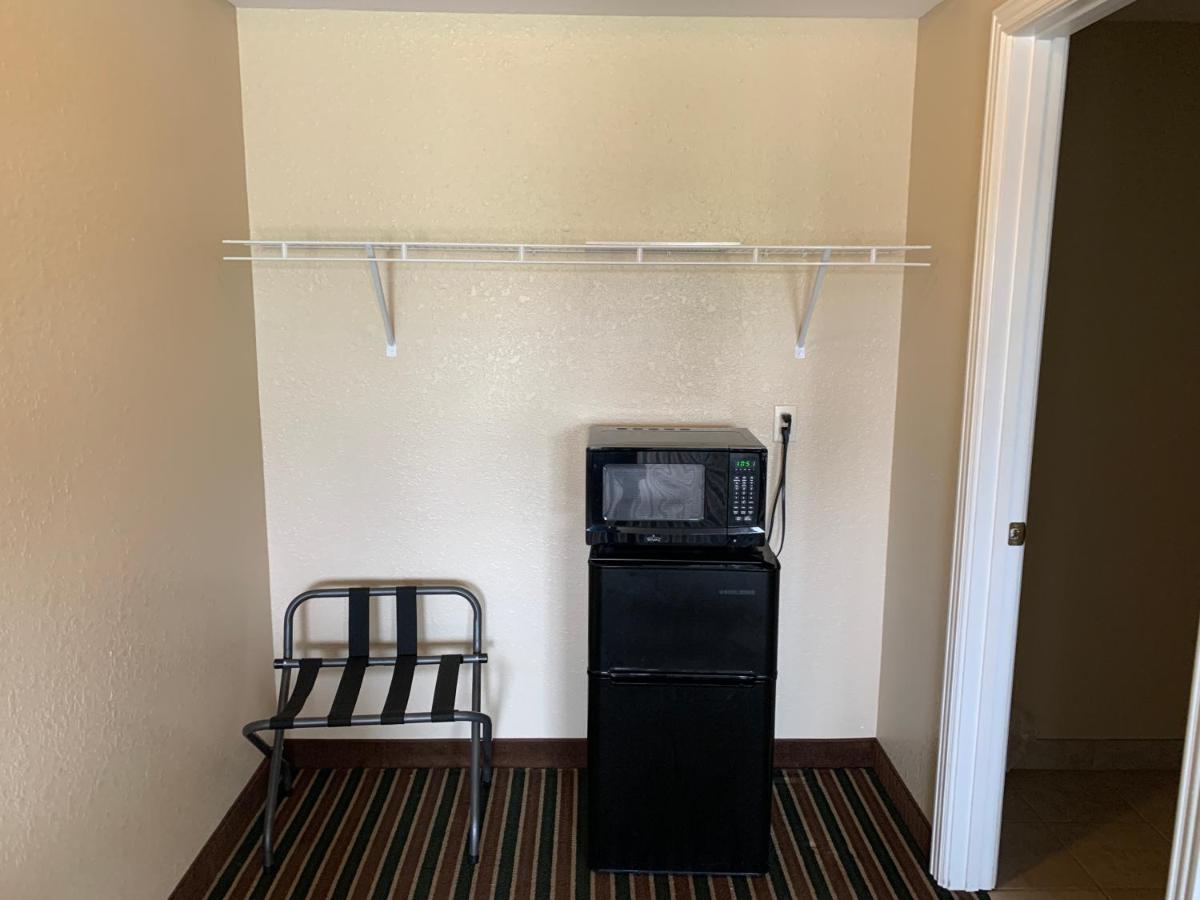 Wayne Motel photo 15