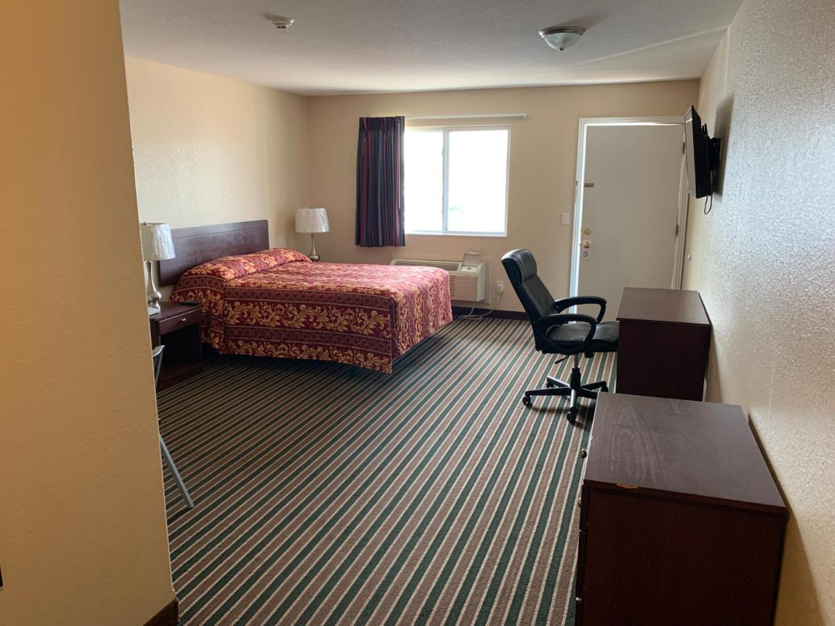 Wayne Motel photo 2