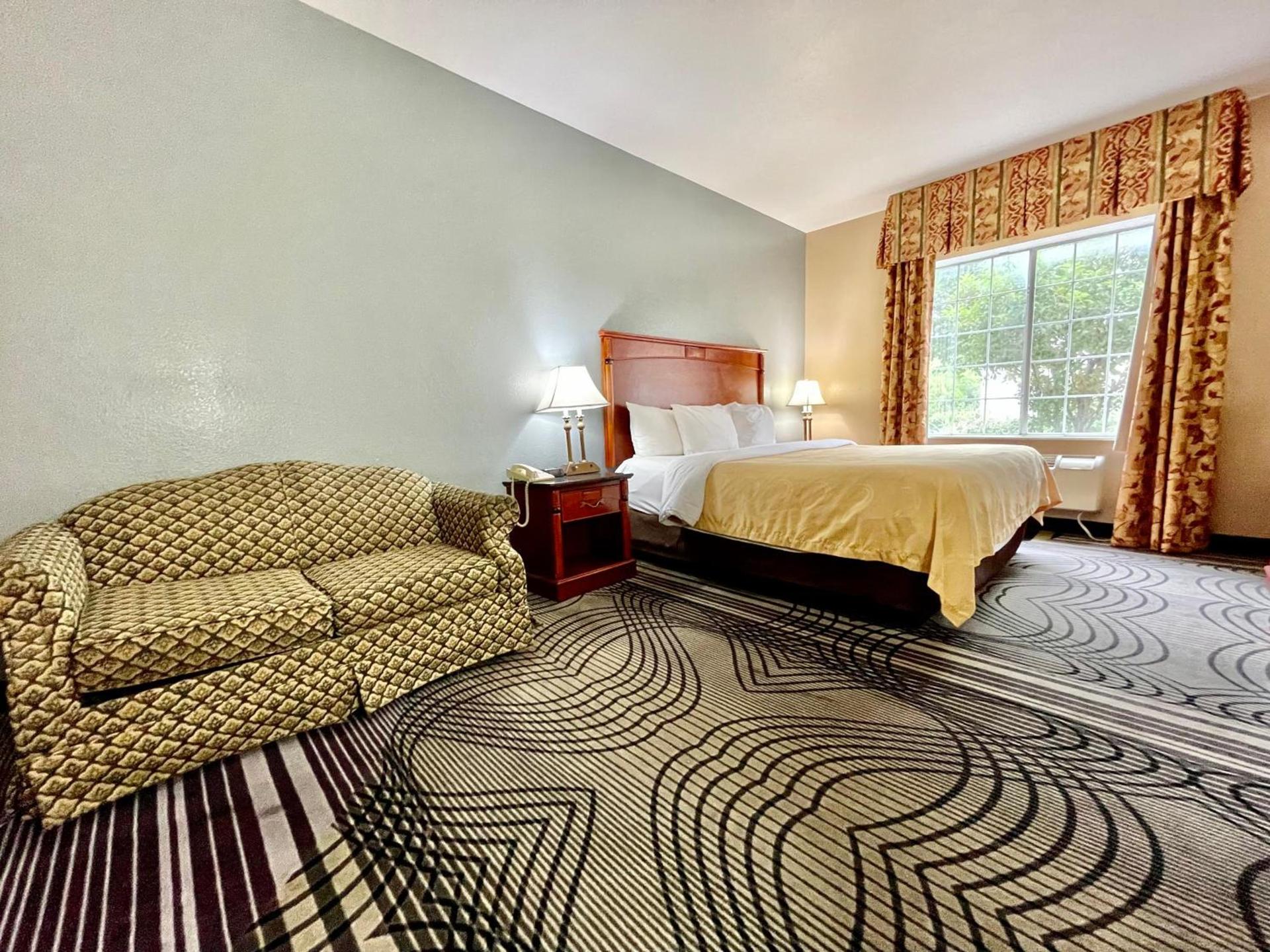 FairBridge Inn & Suites Cleburne photo 31
