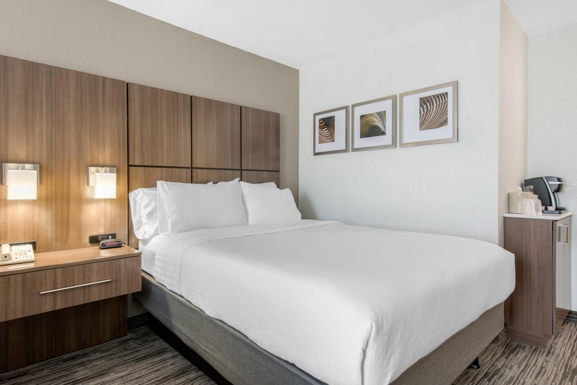 Holiday Inn Melbourne-Viera Conference Ctr by IHG photo 18
