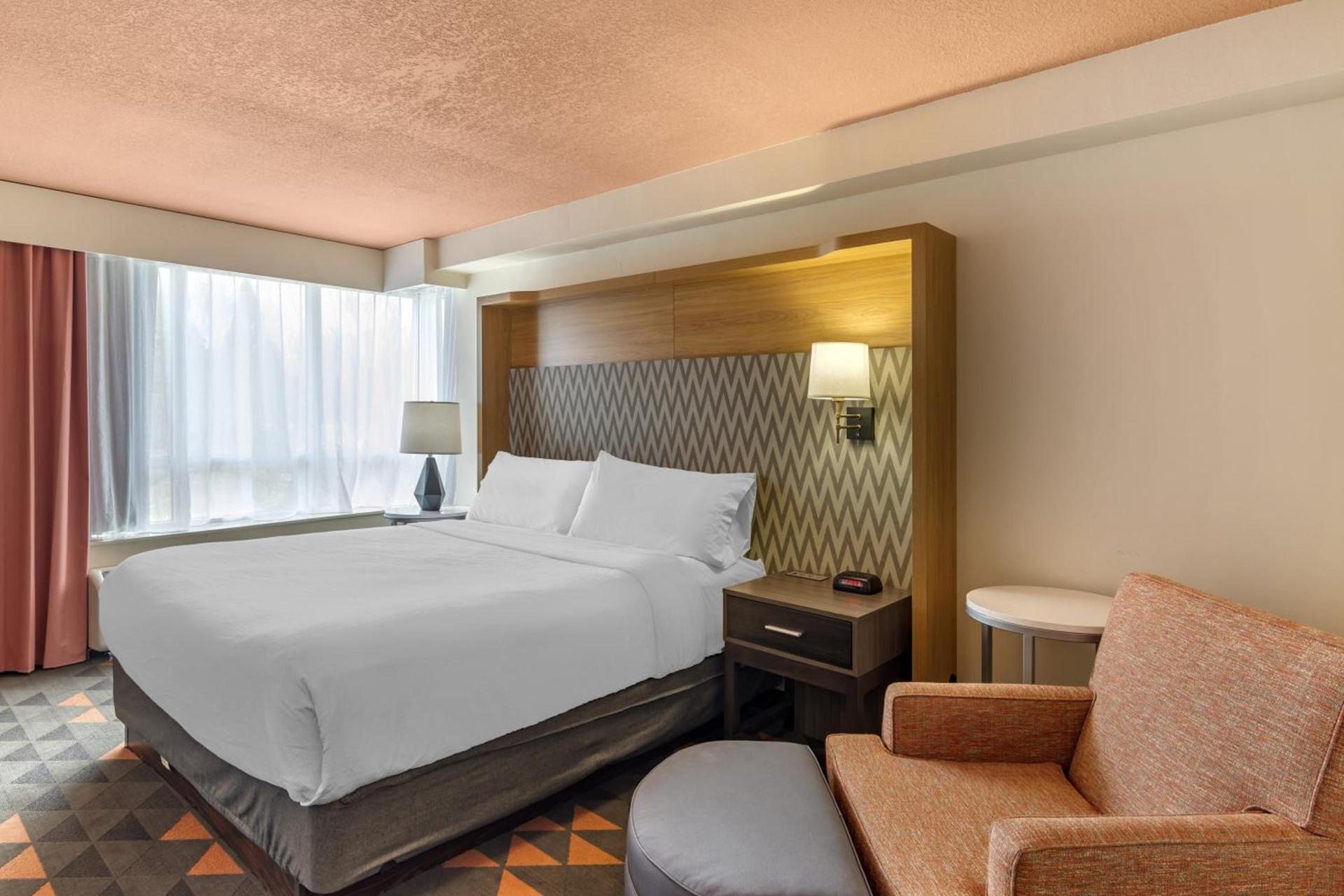 Holiday Inn Atlanta-Gas South Arena Area by IHG photo 18