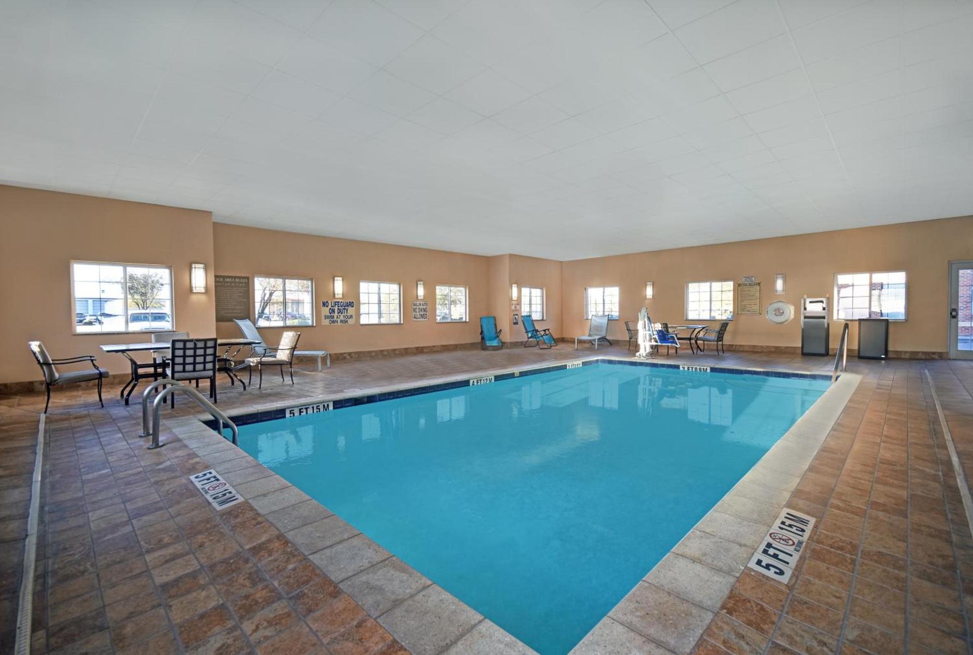 Candlewood Suites Sumter by IHG photo 2