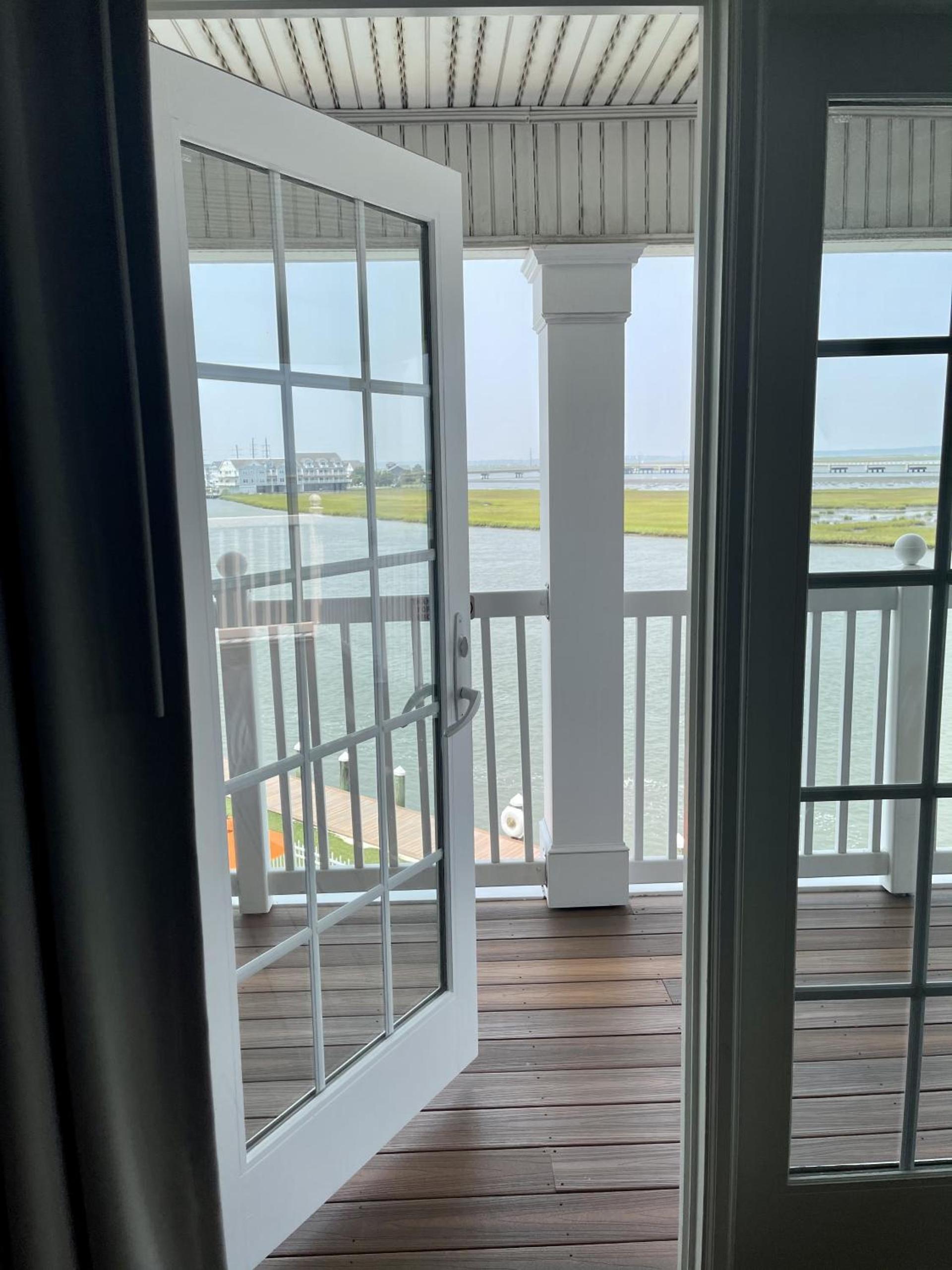 Comfort Suites Chincoteague Island Bayfront Resort photo 57
