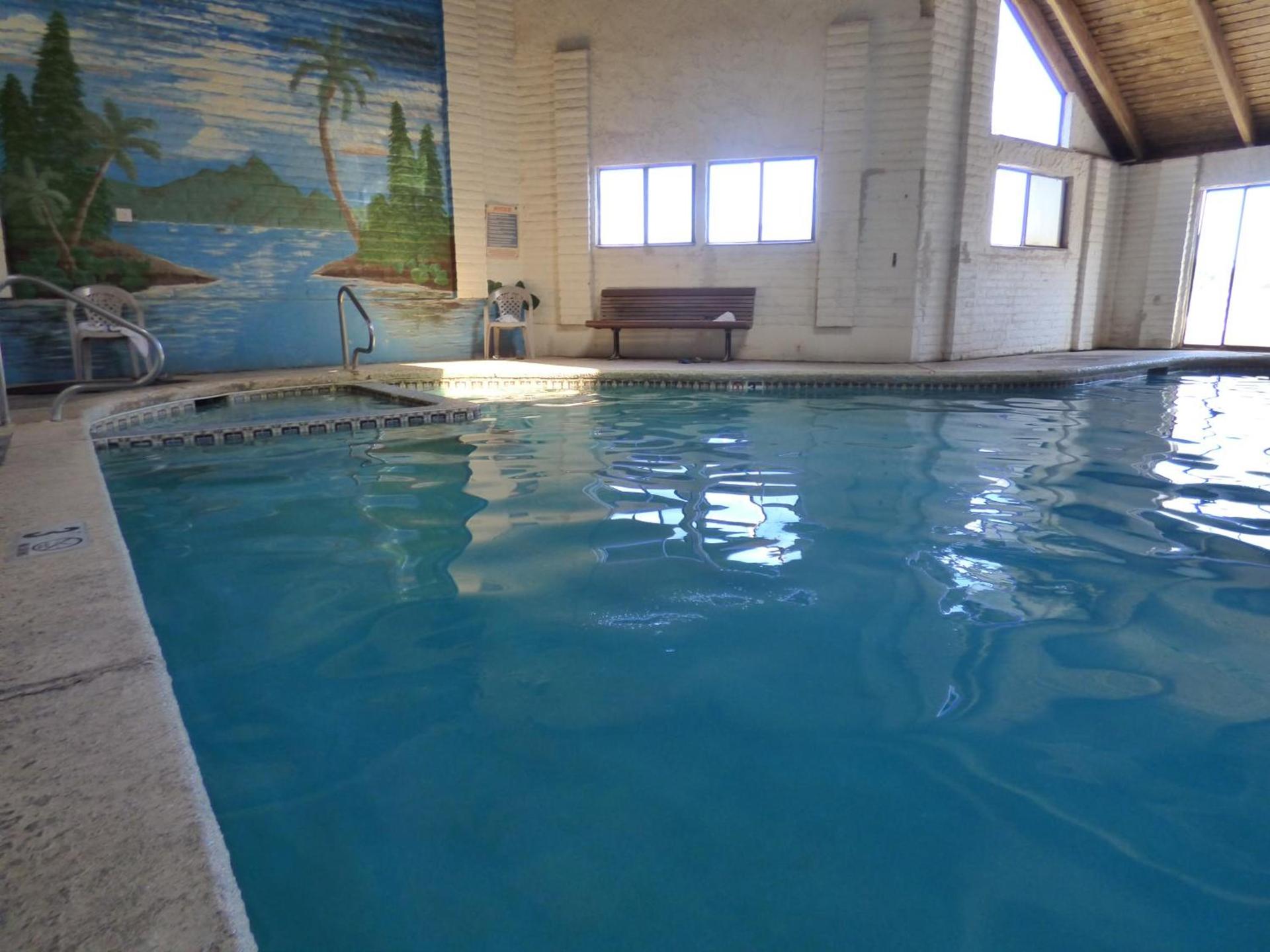 Coronada Inn & Suites photo 5