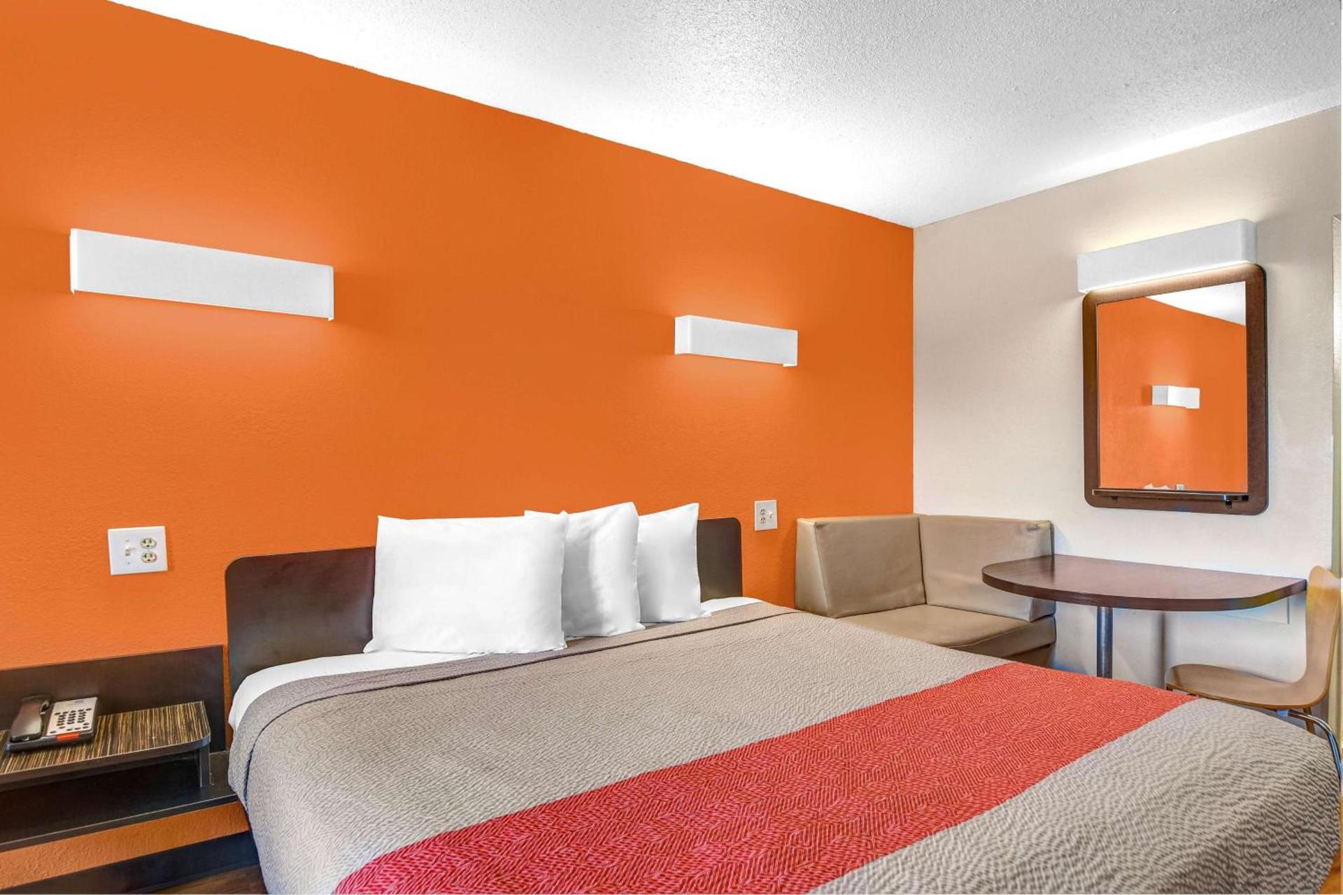 Motel 6-Calhoun, GA photo 5