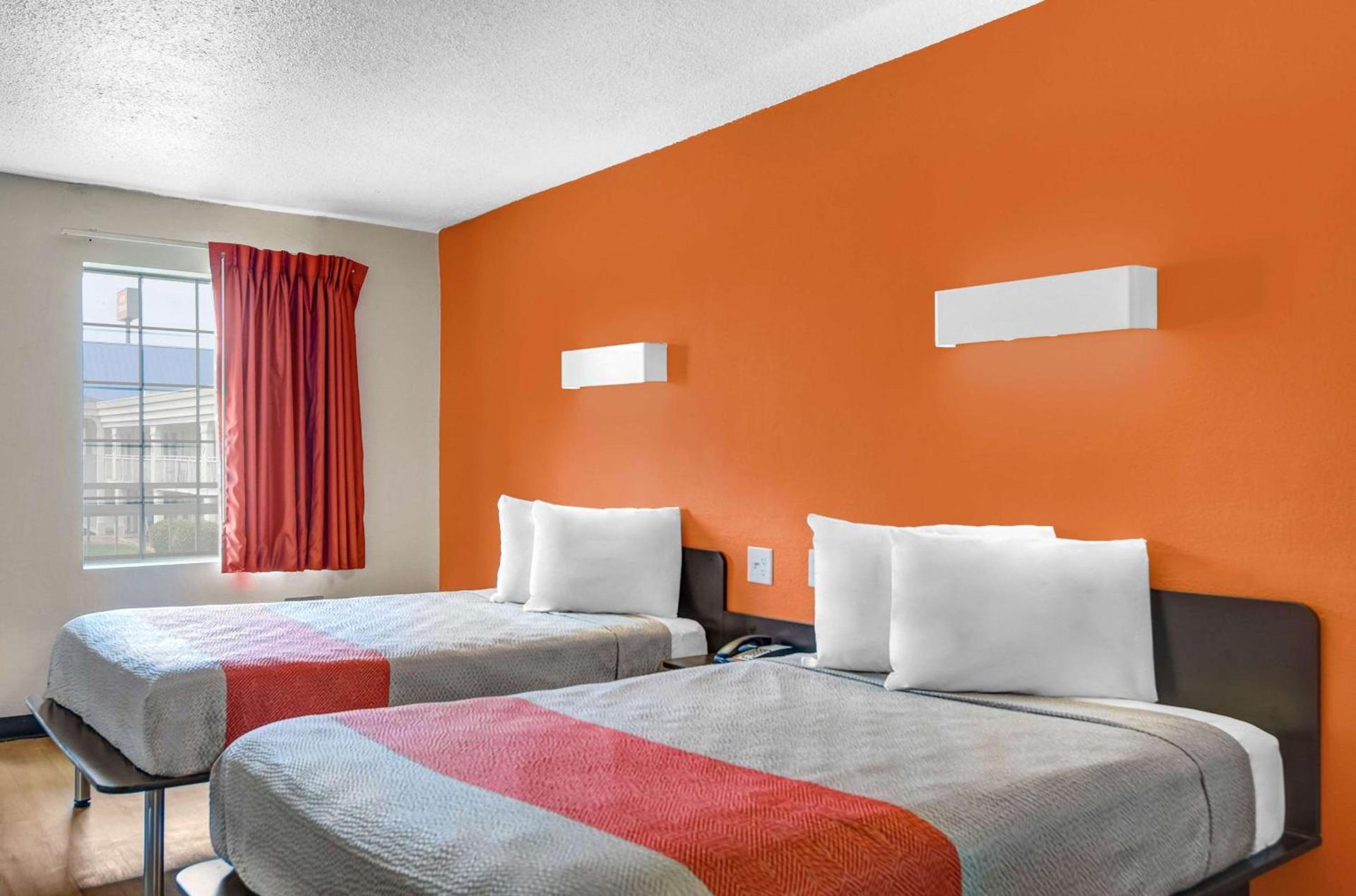 Motel 6-Calhoun, GA photo 17