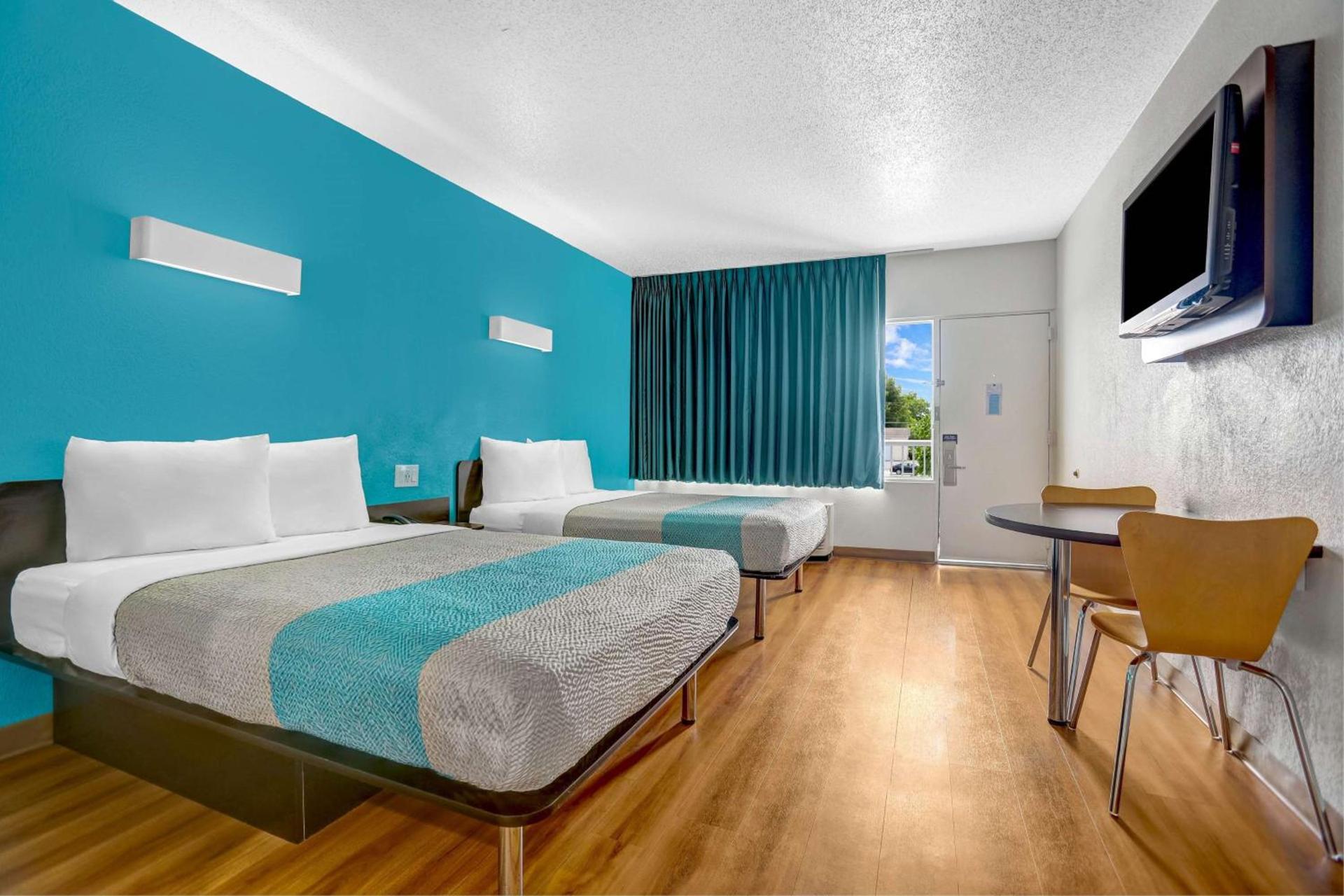 Motel 6-Jacksonville, NC photo 9